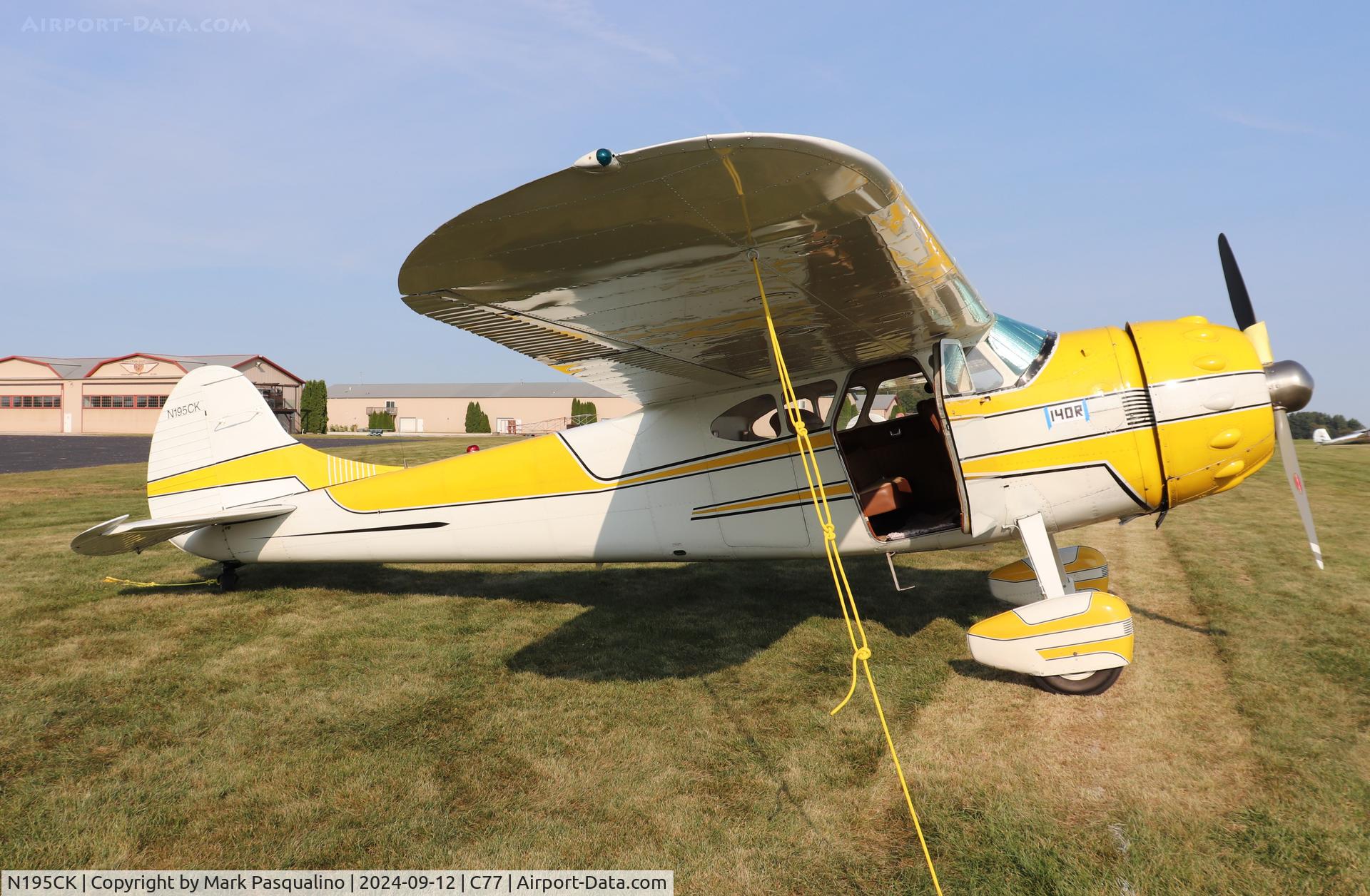 N195CK, 1950 Cessna 195A C/N 7515, Cessna 195A