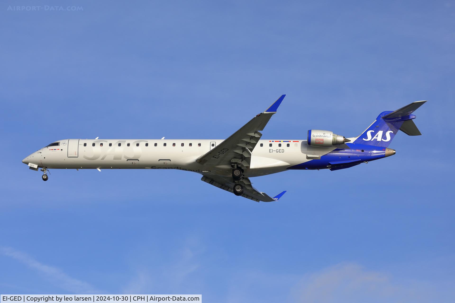 EI-GED, 2009 Bombardier CRJ-900 (CL-600-2D24) C/N 15240, Copenhagen L/D R-30