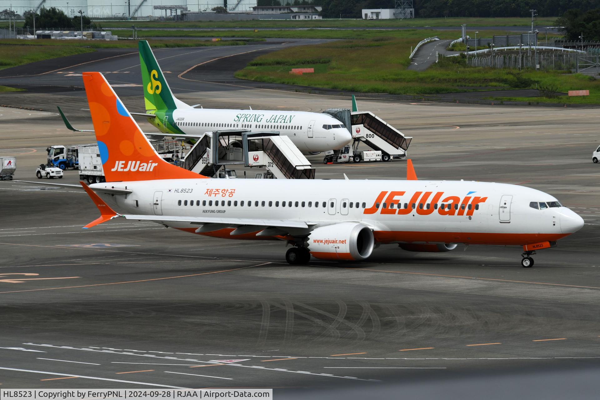 HL8523, 2023 Boeing 737-8 MAX C/N 66538, Jeju Air B738M for departure
