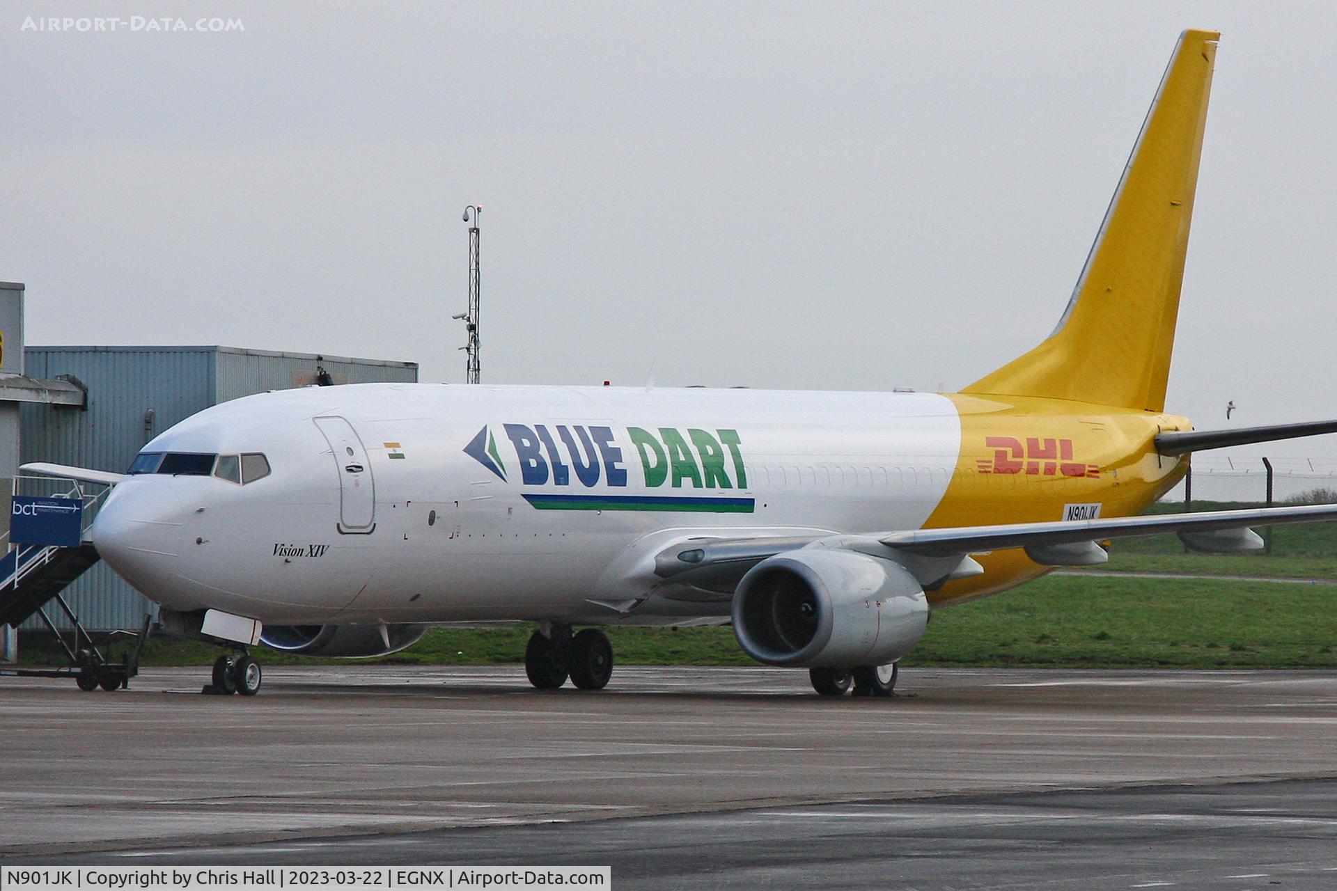N901JK, 2000 Boeing 737-84P C/N 30474, East Midlands