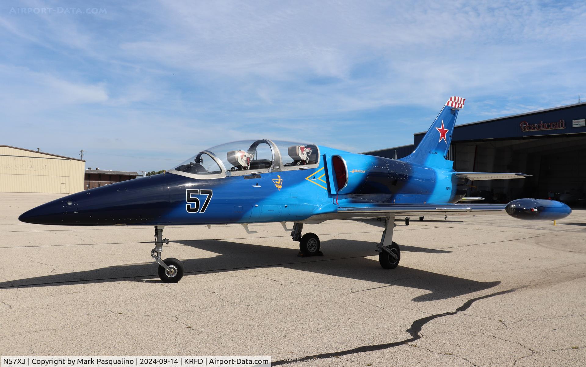 N57XJ, 1984 Aero L-39C Albatros C/N 432827, Aero L-39C