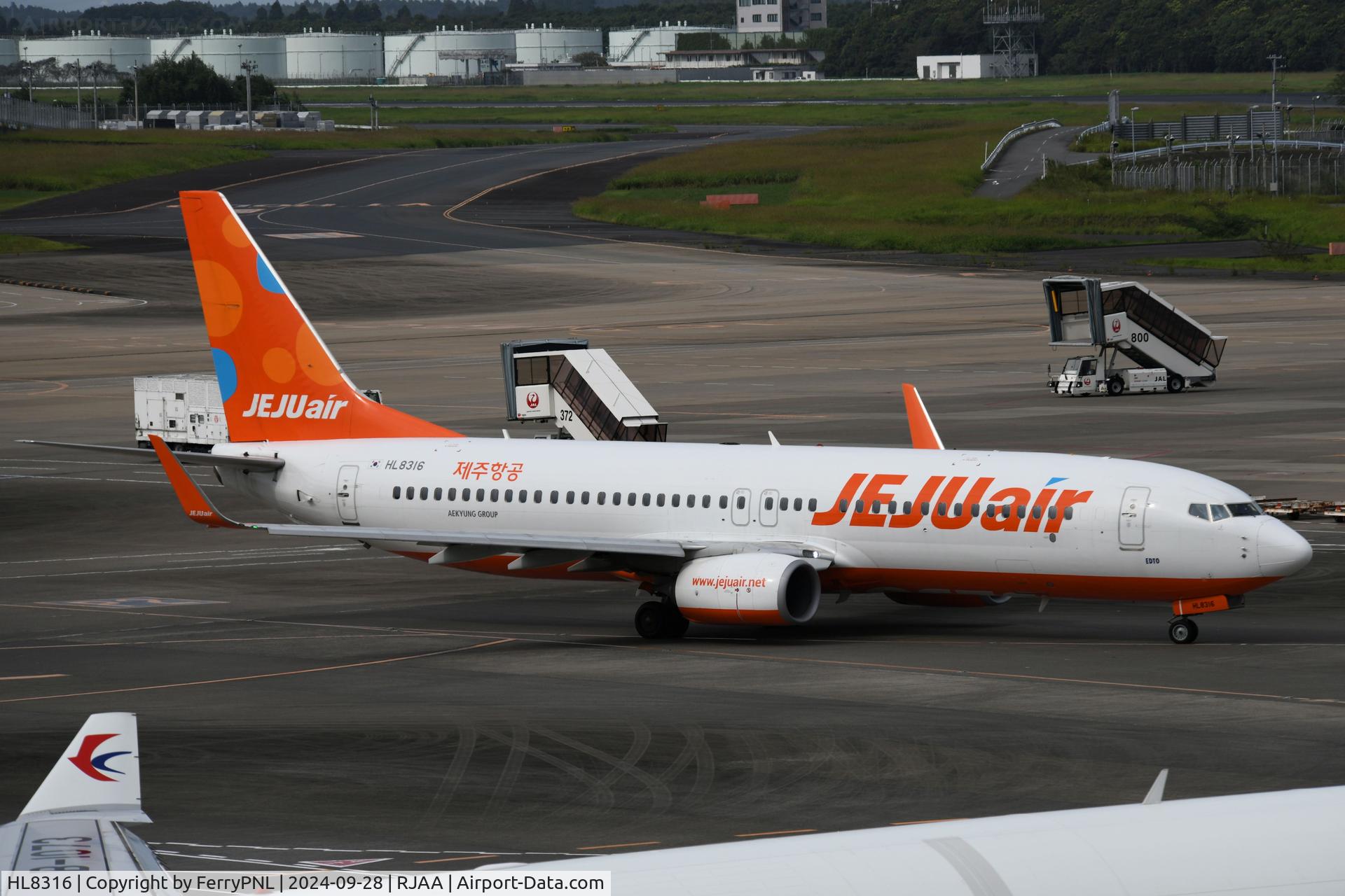 HL8316, 2018 Boeing 737-800 C/N 64177, Jeju Air B738 departing NRT