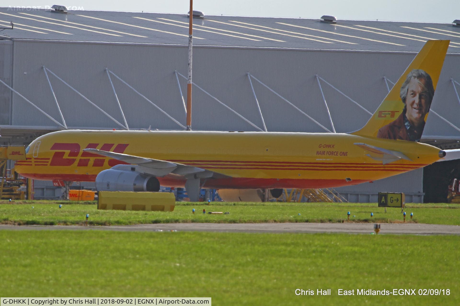 G-DHKK, 2001 Boeing 757-28A C/N 32449, East Midlands