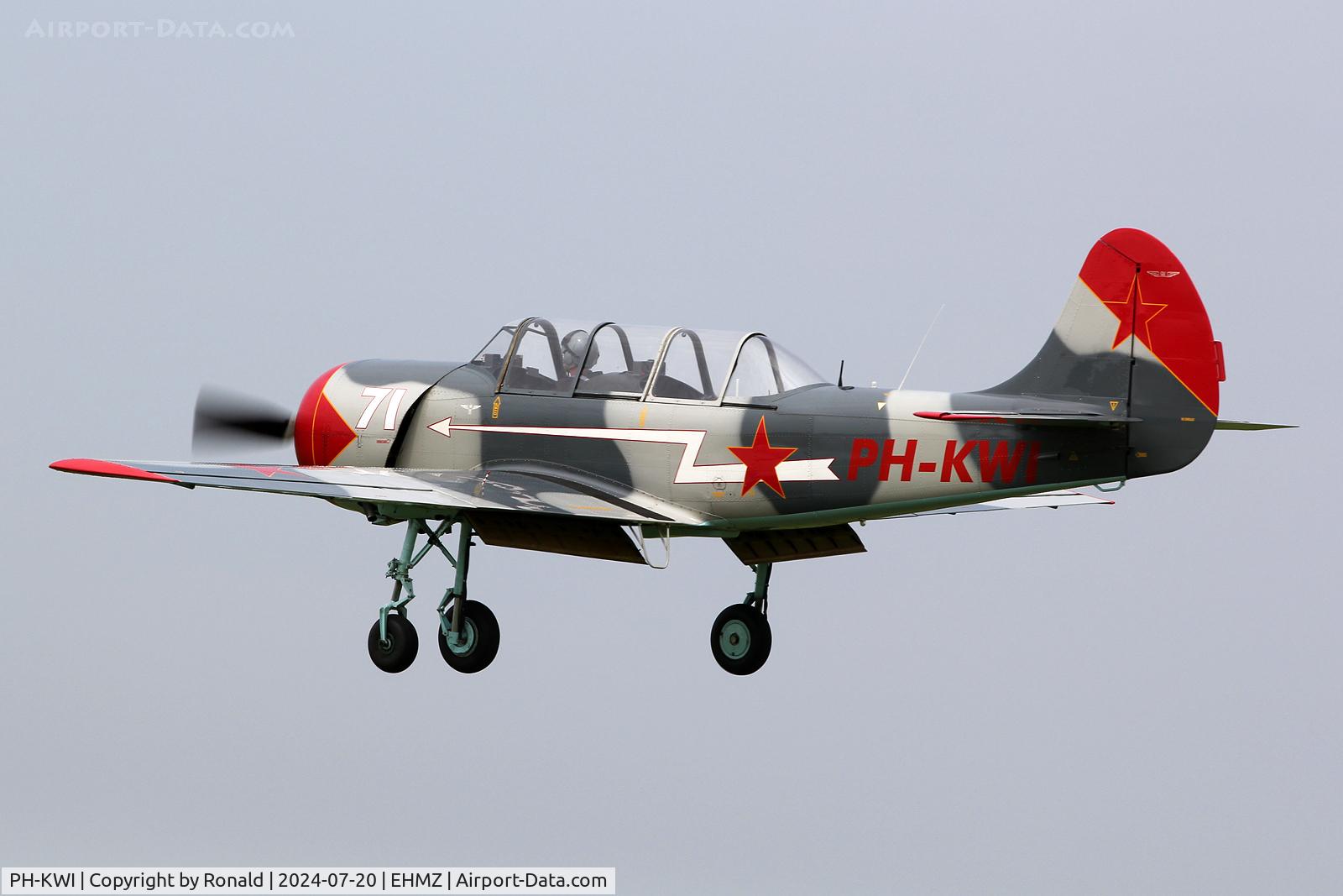 PH-KWI, 1989 Bacau Yak-52 C/N 899714, at ehmz
