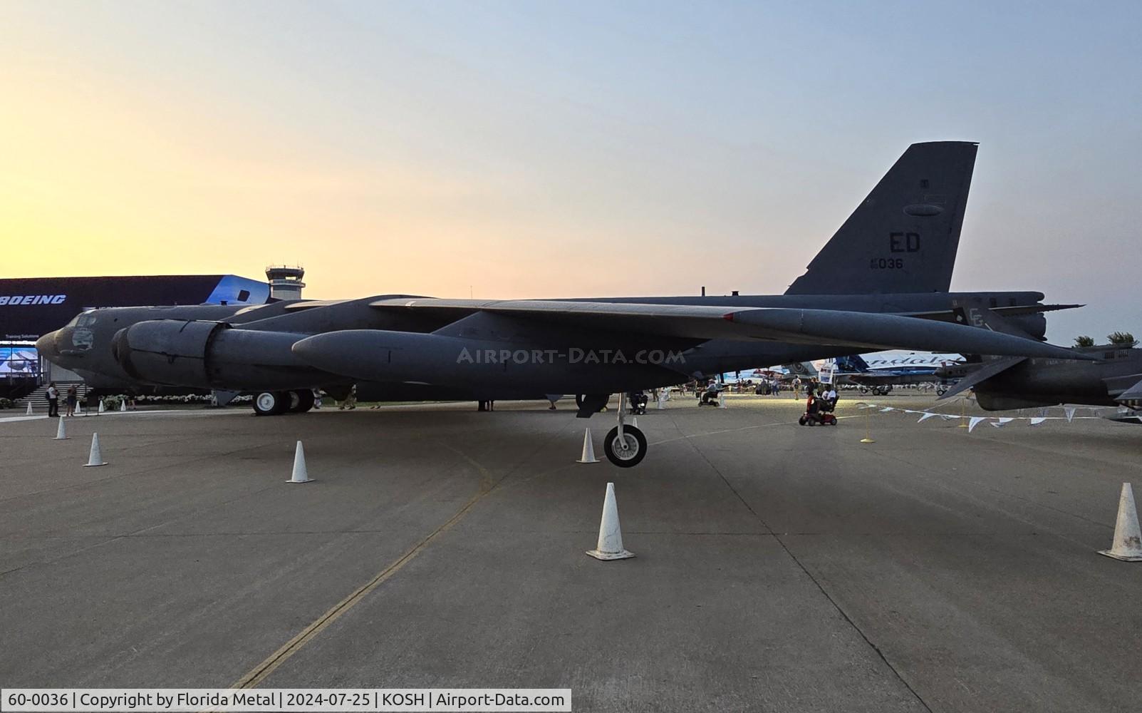 60-0036, 1960 Boeing B-52H Stratofortress C/N 464401, B-52H zx