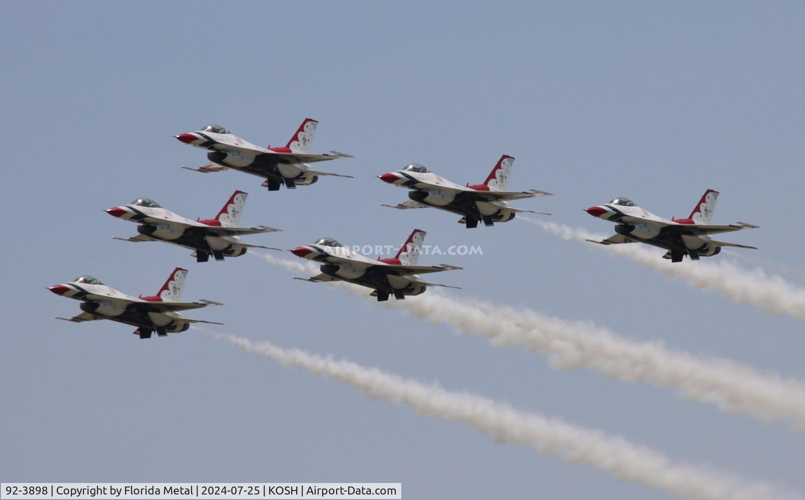 92-3898, General Dynamics F-16CJ Fighting Falcon C/N CC-140, OSH 2024 zx