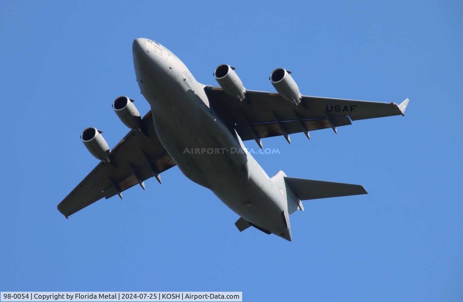 98-0054, 1998 Boeing C-17A Globemaster III C/N F-057, OSH 2024 zx