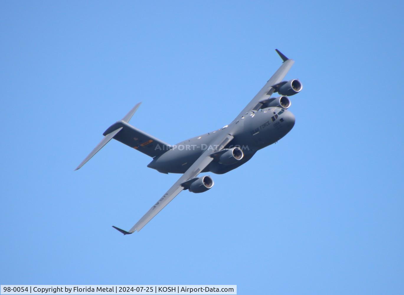 98-0054, 1998 Boeing C-17A Globemaster III C/N F-057, OSH 2024 zx
