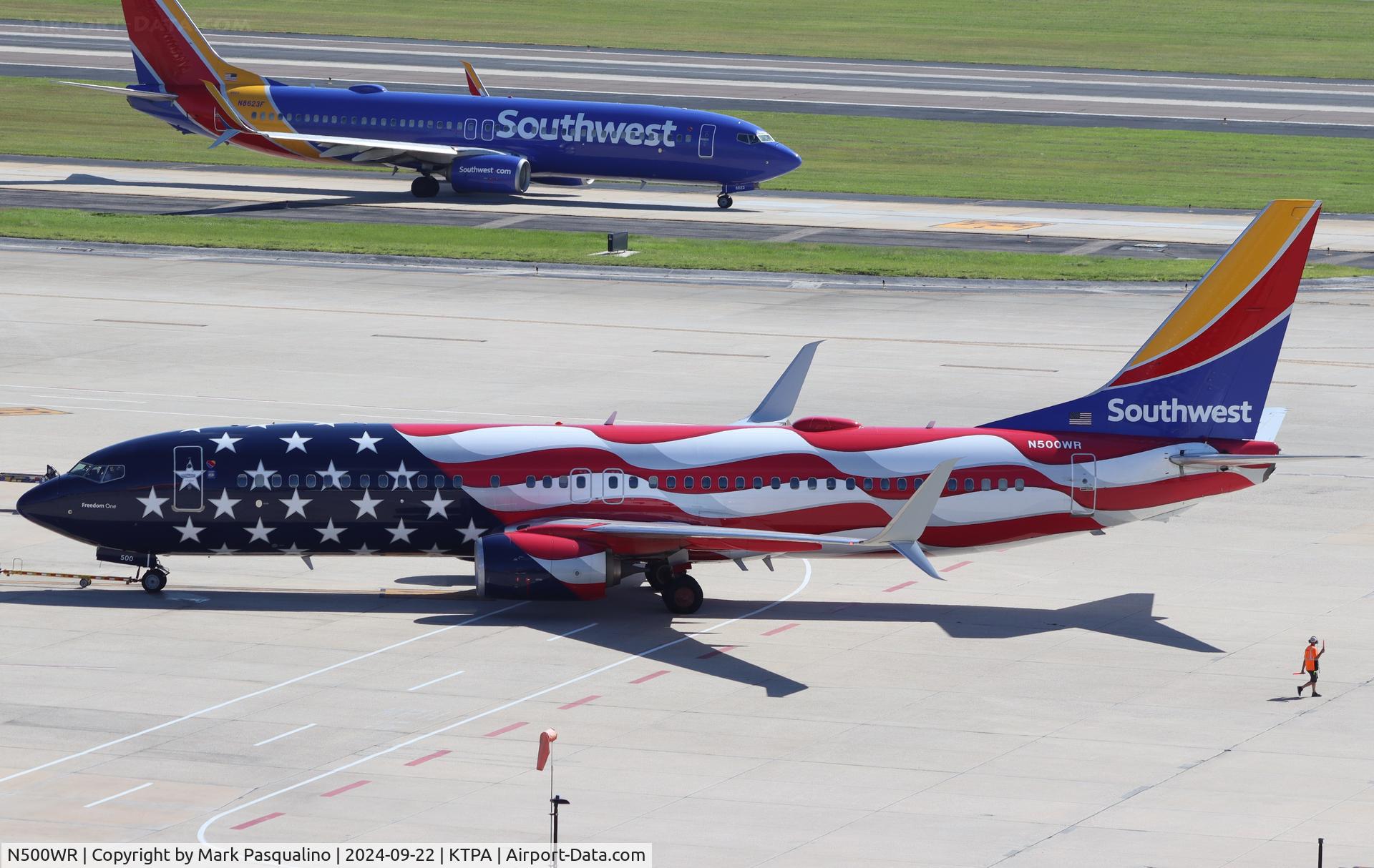 N500WR, 2014 Boeing 737-8H4 C/N 36898, Boeing 737-8H4