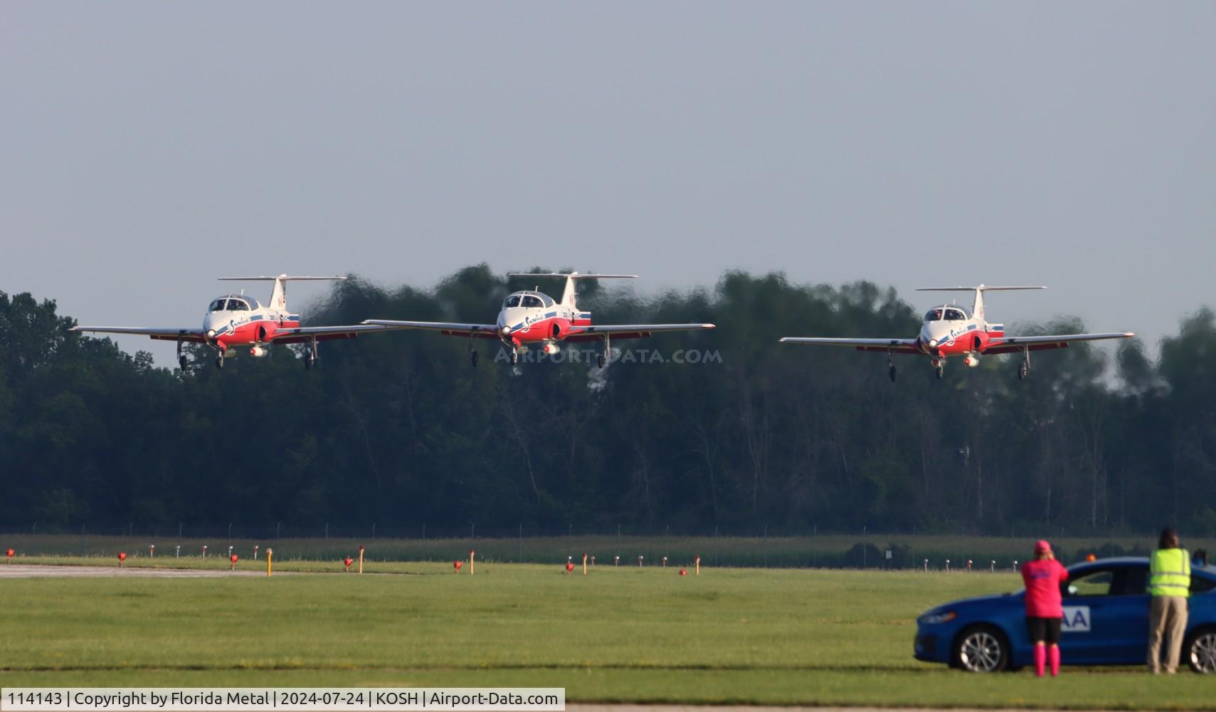 114143, Canadair CT-114 Tutor C/N 1143, CT-114 Snowbirds zx