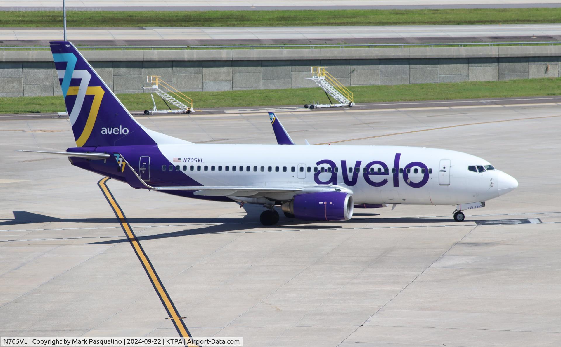 N705VL, 2003 Boeing 737-752 C/N 33785, Boeing 737-752