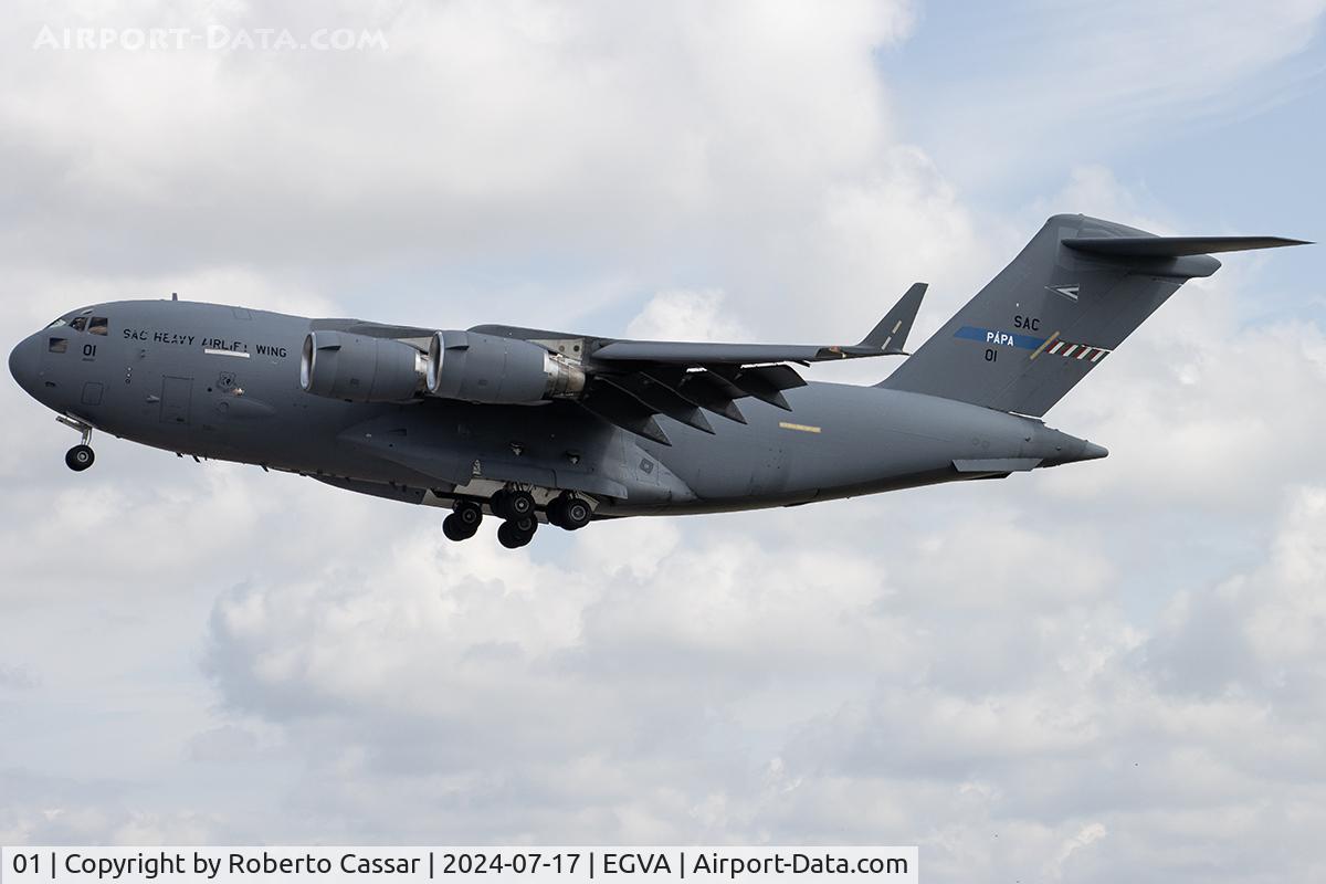 01, 2009 Boeing C-17A Globemaster III C/N SAC-01, RIAT 24