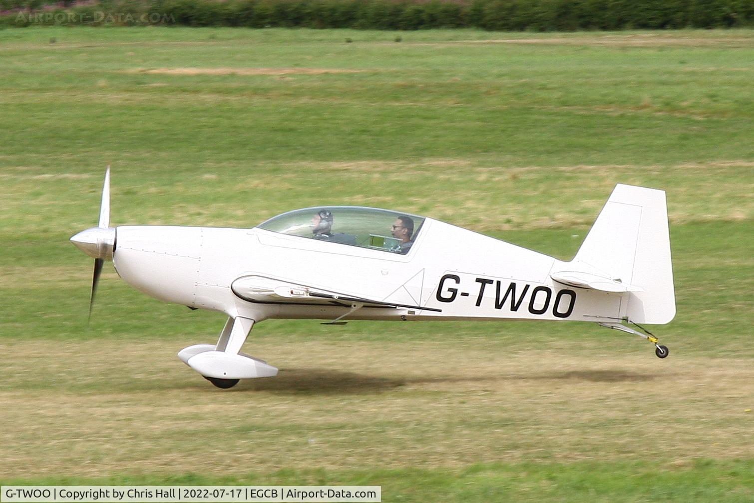 G-TWOO, 1996 Extra EA-300/200 C/N 05, Barton