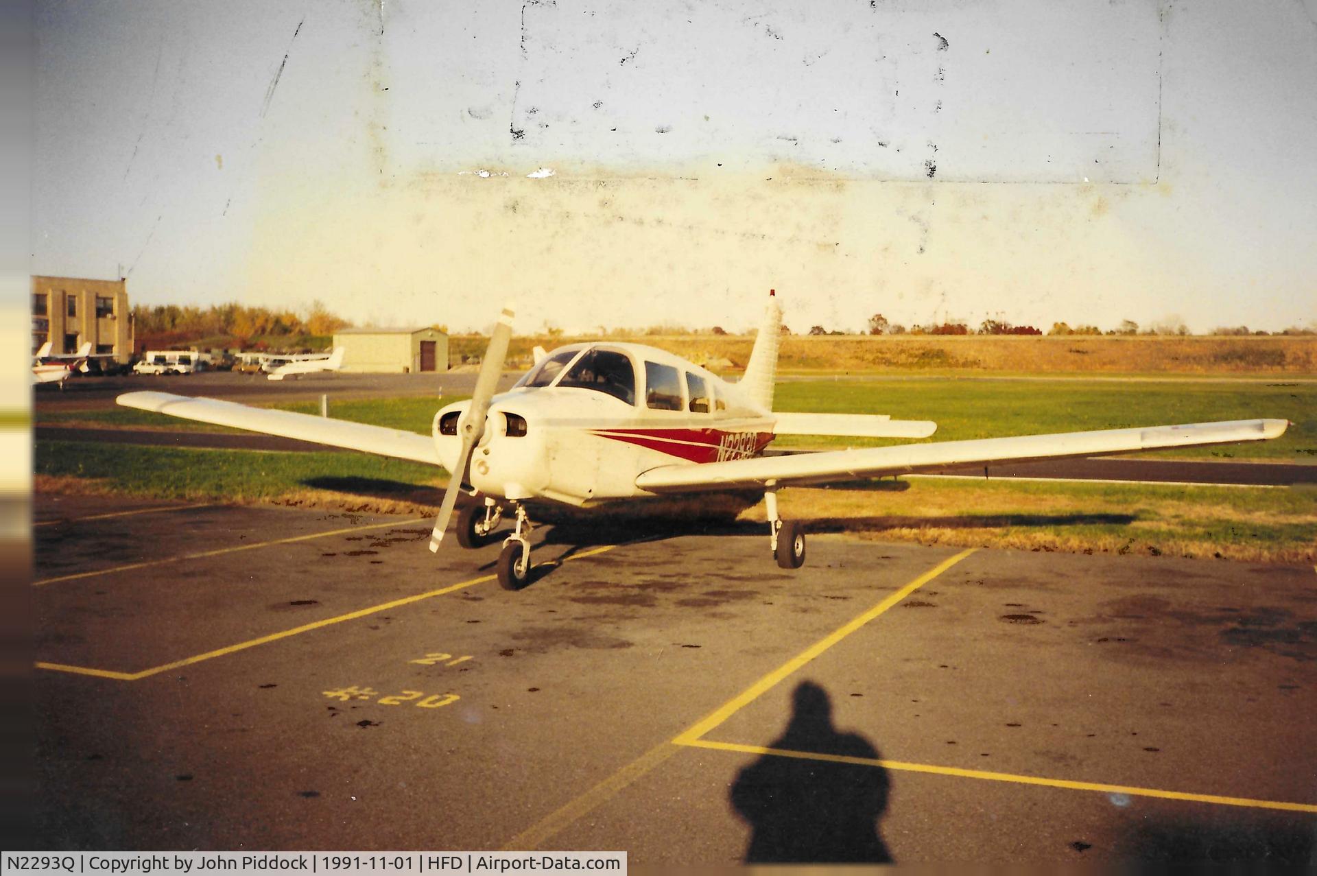 N2293Q, Piper PA-28-161 C/N 28-7716099, N2293Q at HFD 1991