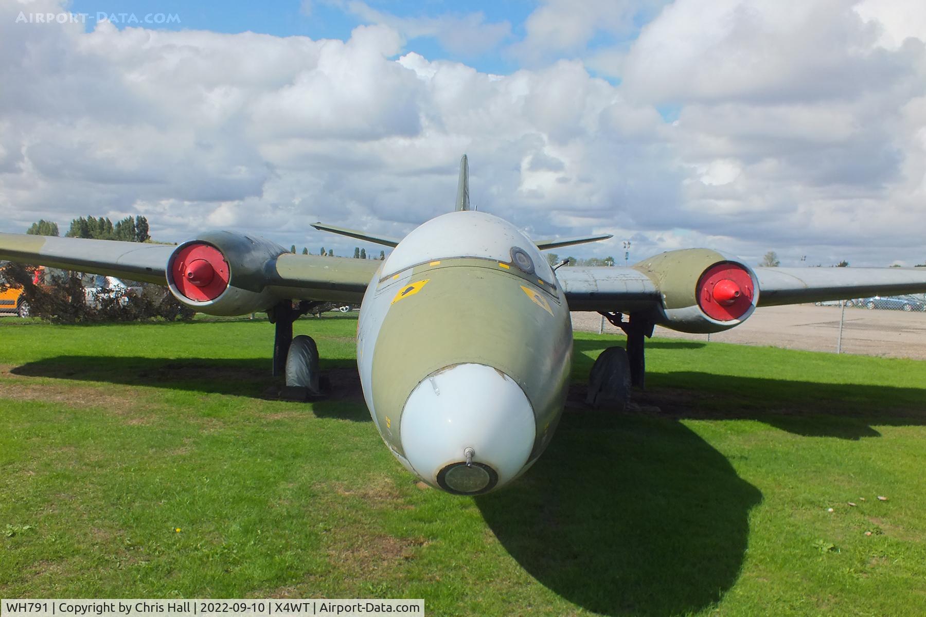 WH791, 1954 English Electric Canberra PR.7 C/N Not found WH791, Newark Air Museum
