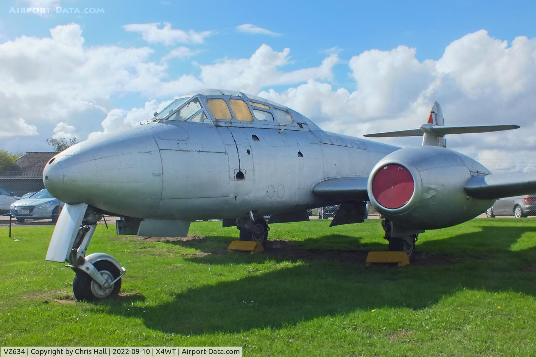 VZ634, Gloster Meteor T.7 C/N Not found VZ634, Newark Air Museum