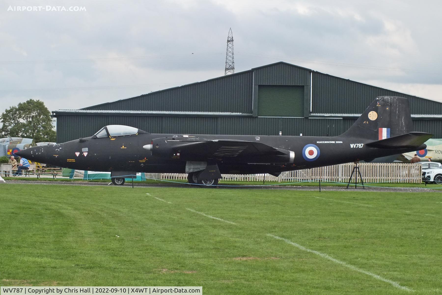 WV787, 1952 English Electric Canberra B(1)8 C/N EEP71644, Newark Air Museum