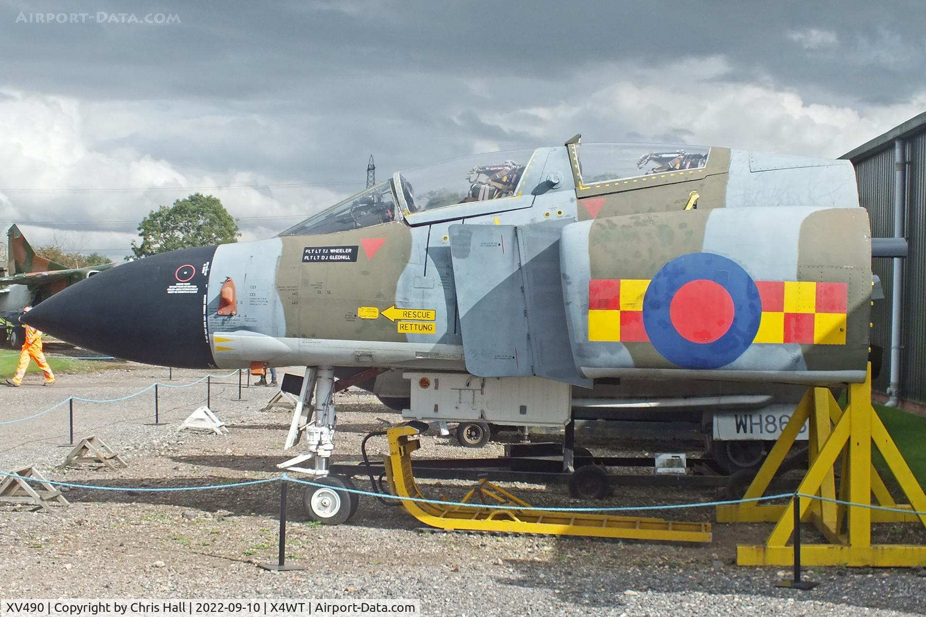 XV490, 1969 McDonnell Douglas Phantom FGR2 C/N 3401, Newark Air Museum