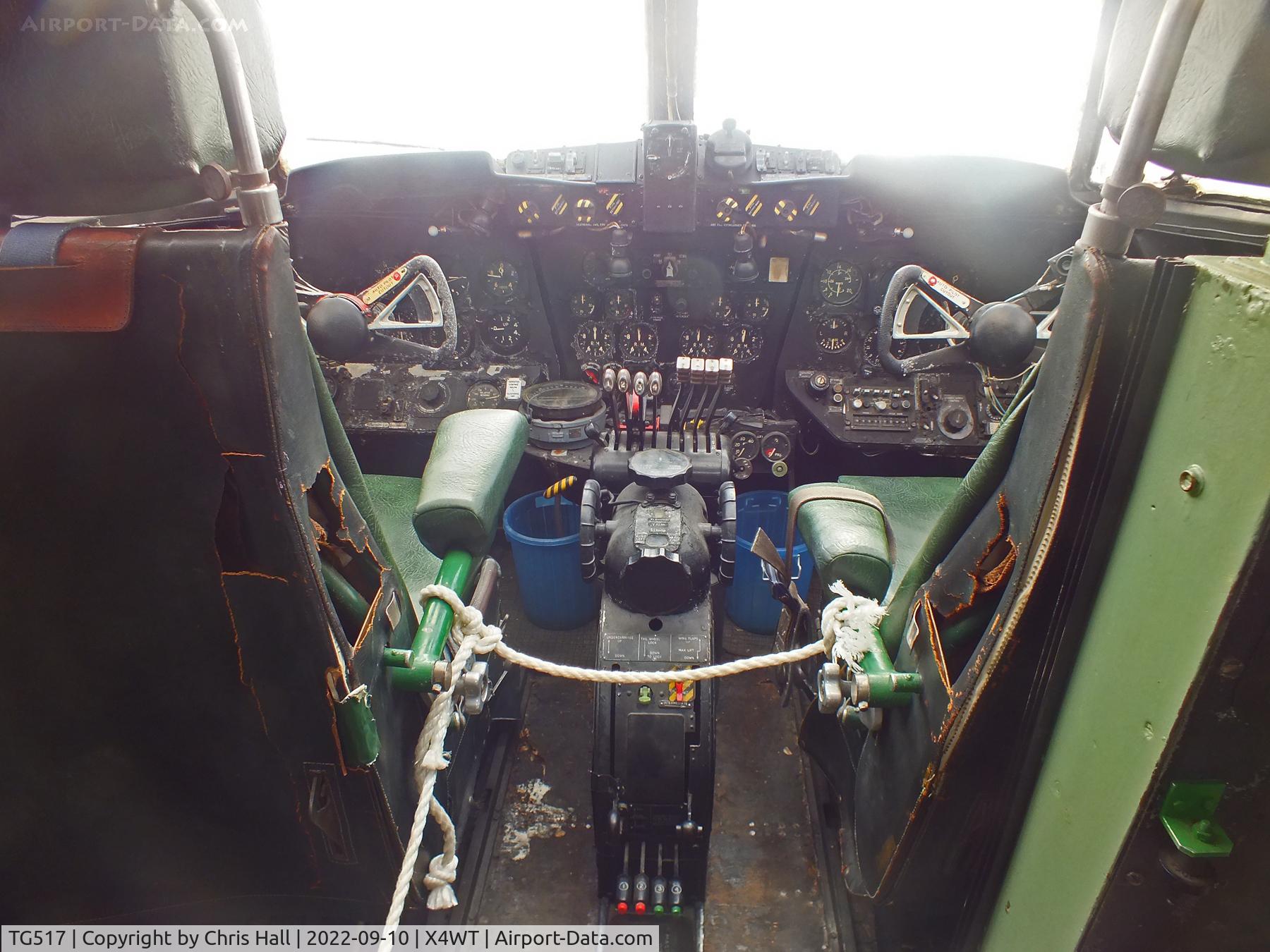 TG517, 1948 Handley Page Hastings T.5 C/N HP67/21, Newark Air Museum