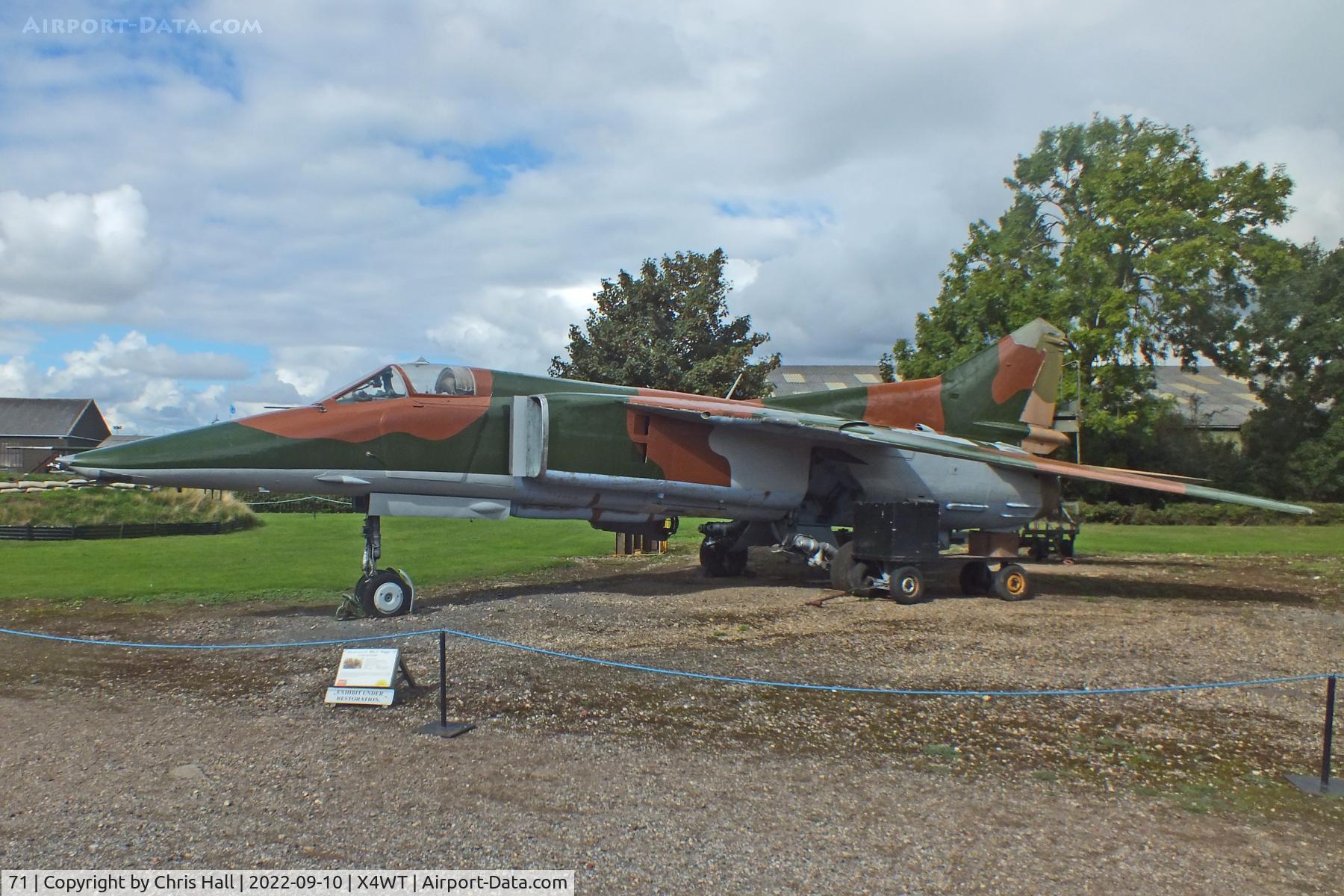 71, Mikoyan-Gurevich MiG-27K C/N 61912507006, Newark Air Museum