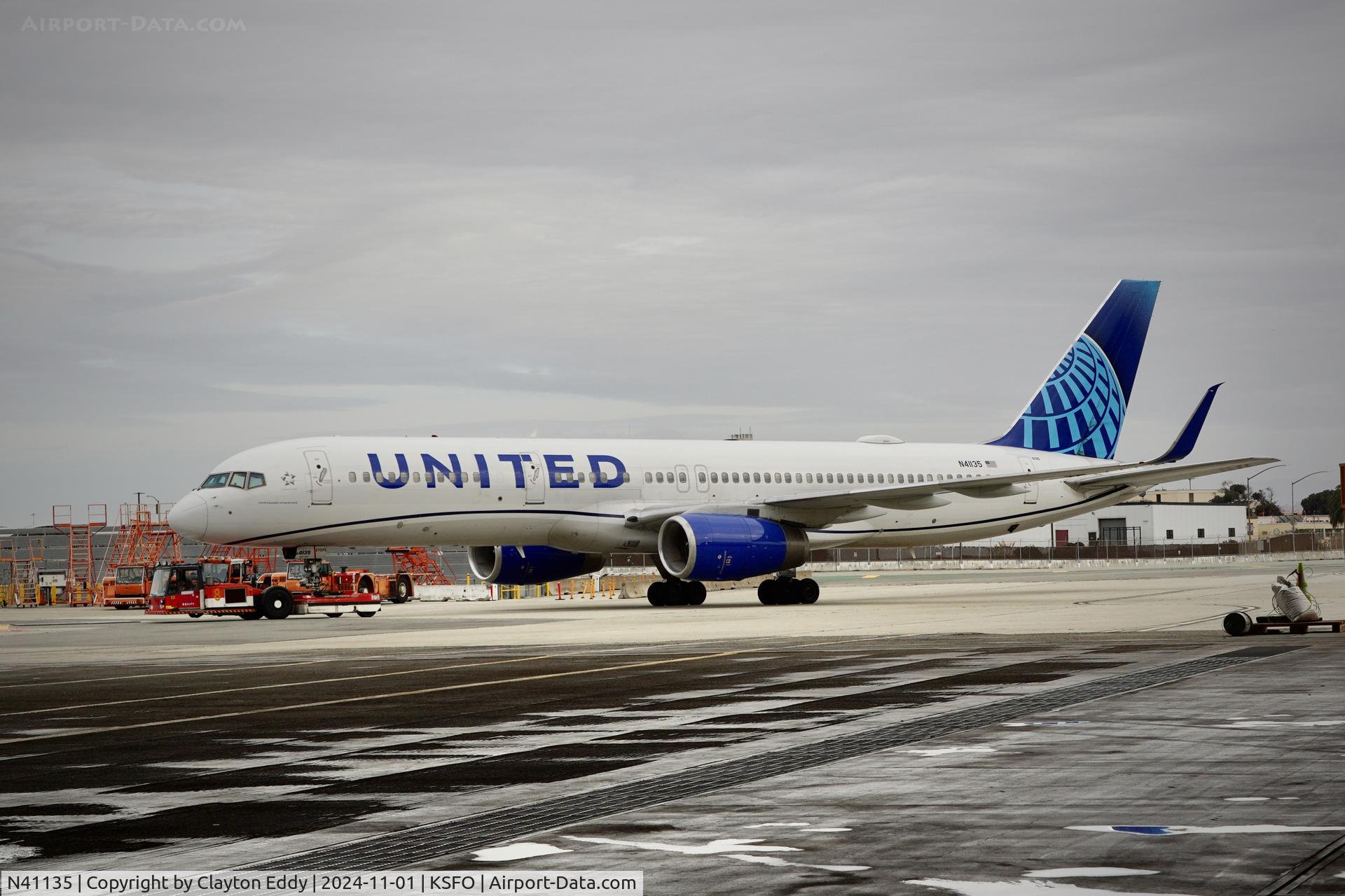 N41135, 1999 Boeing 757-224 C/N 29284, SFO 2024.