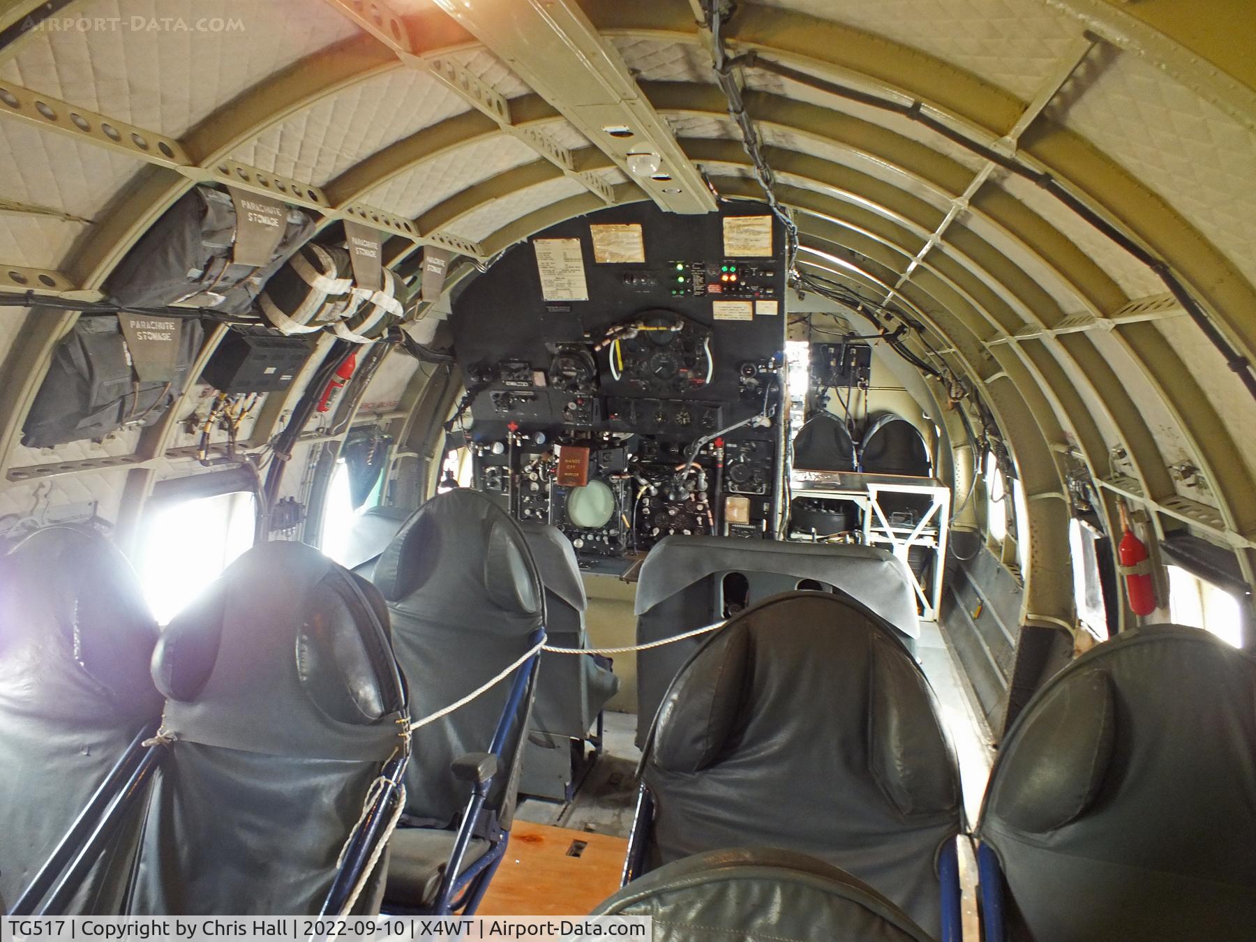 TG517, 1948 Handley Page Hastings T.5 C/N HP67/21, Newark Air Museum