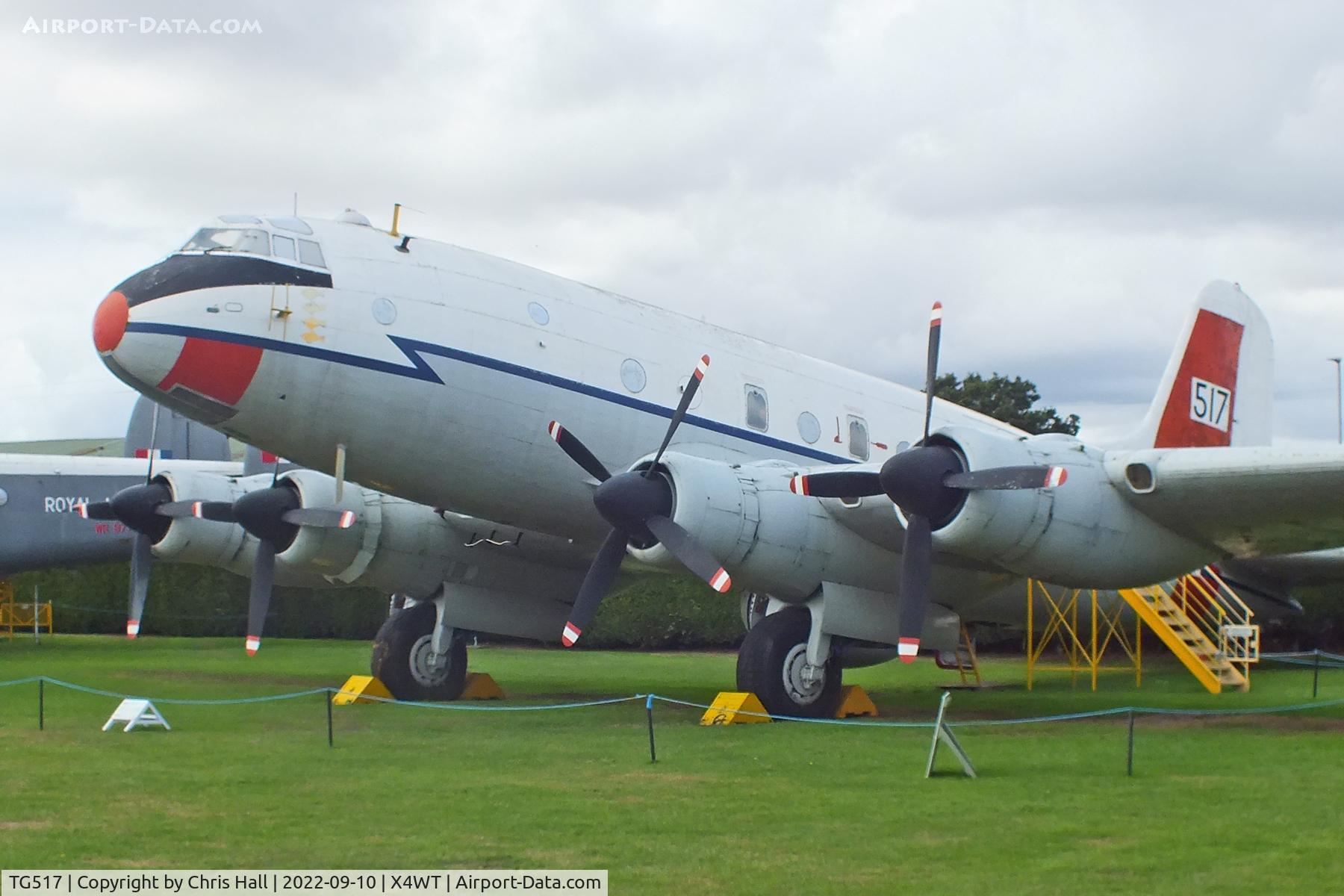 TG517, 1948 Handley Page Hastings T.5 C/N HP67/21, Newark Air Museum