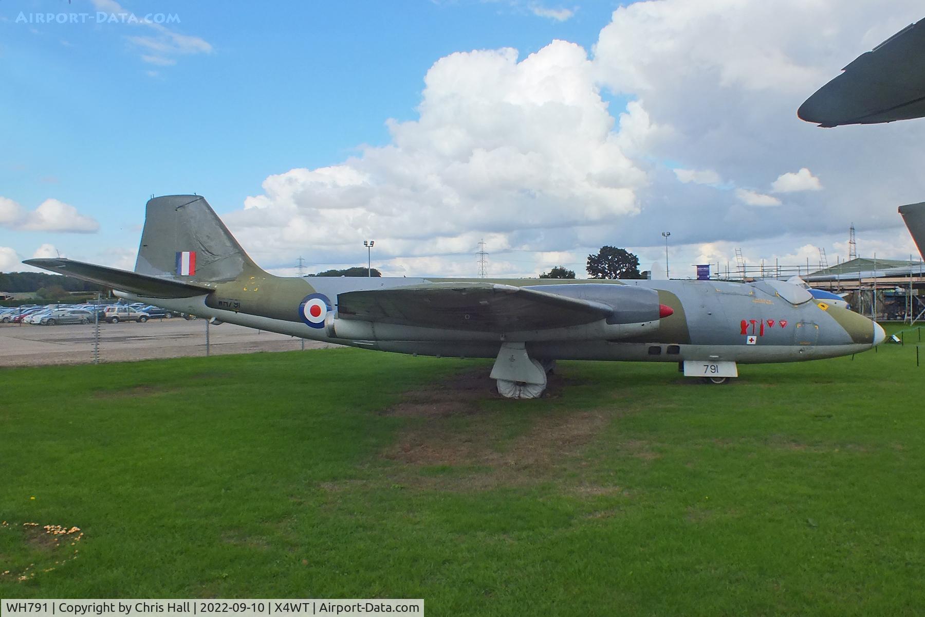 WH791, 1954 English Electric Canberra PR.7 C/N Not found WH791, Newark Air Museum