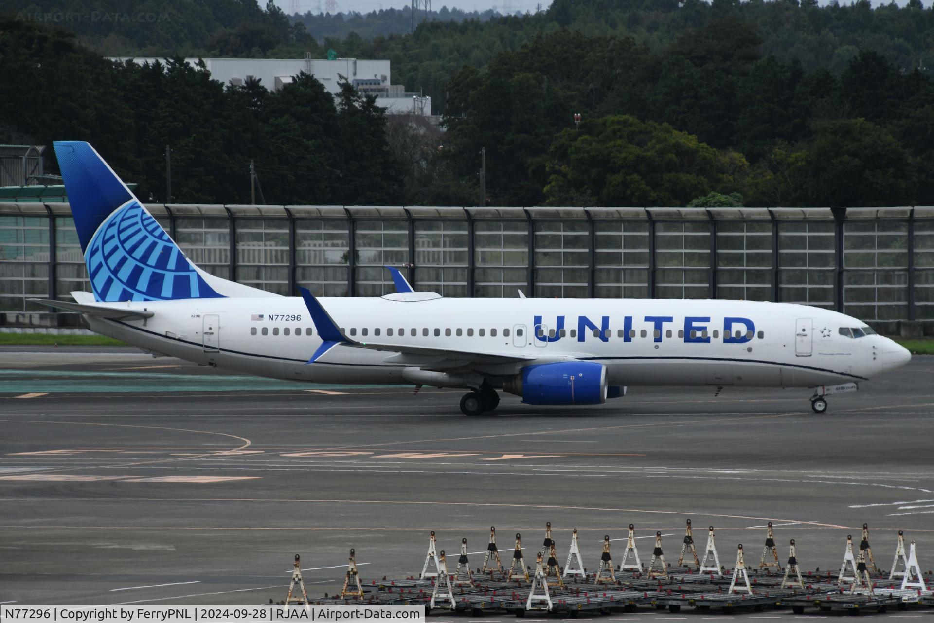 N77296, 2005 Boeing 737-824 C/N 34002, United B738 from GUM
