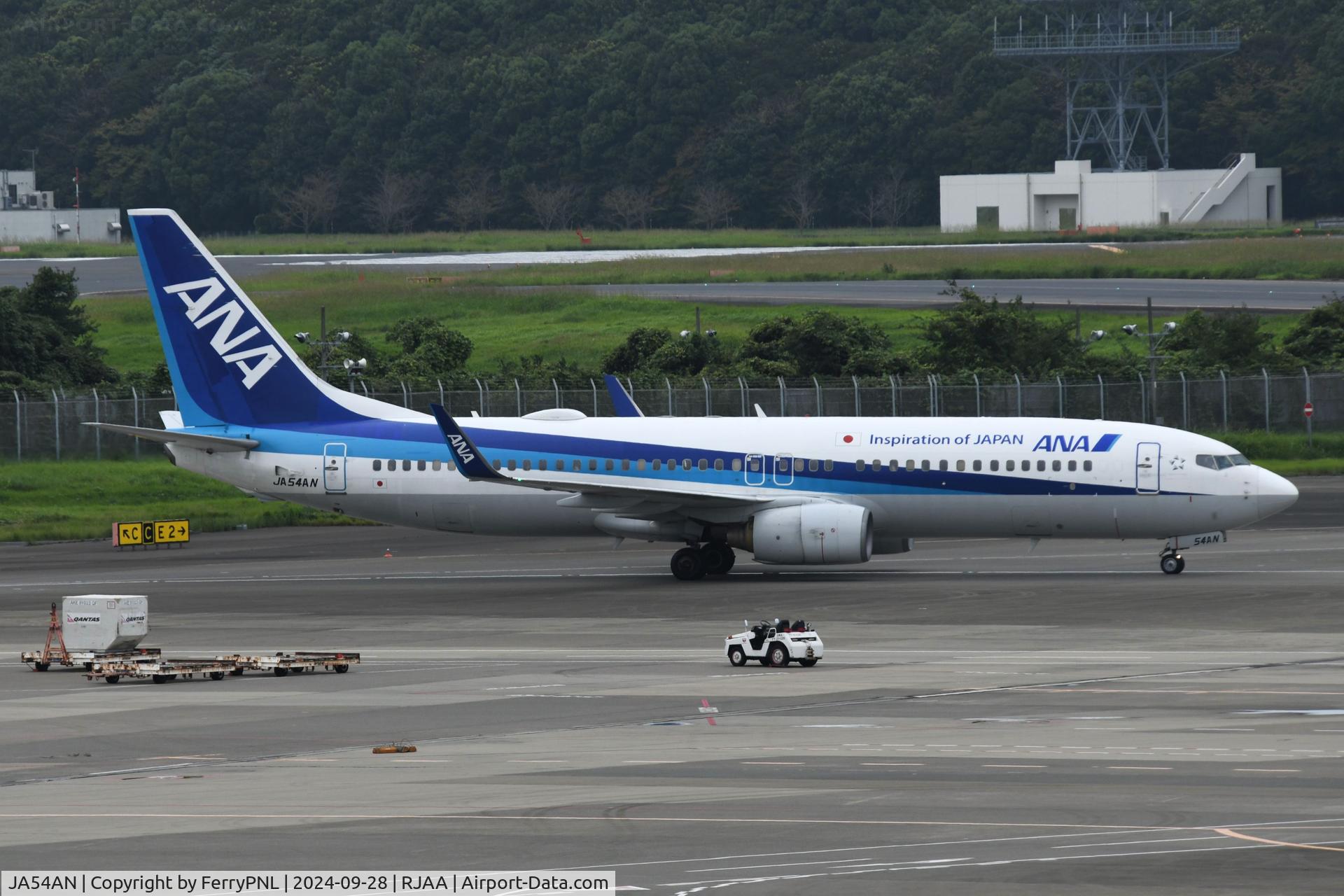 JA54AN, 2009 Boeing 737-881 C/N 33890, ANA B738 arriving