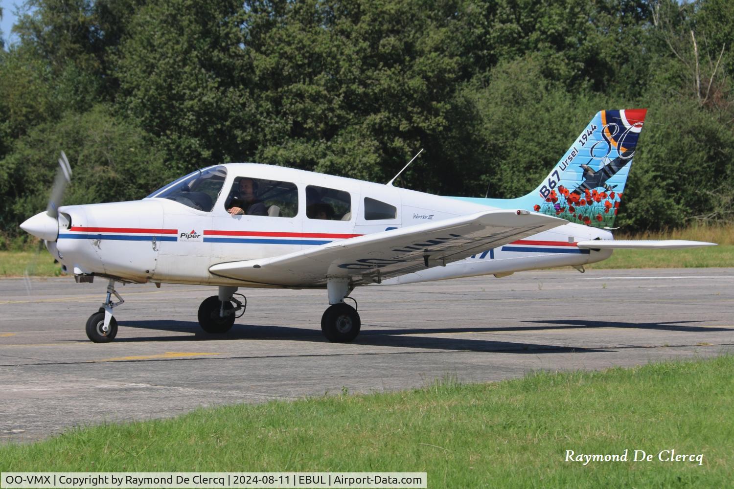 OO-VMX, 1998 Piper PA-28-161 Warrior III C/N 2842040, On the left side of the tail a special paint to commemorate 
80 years ago of liberation airfield B67 Ursel.