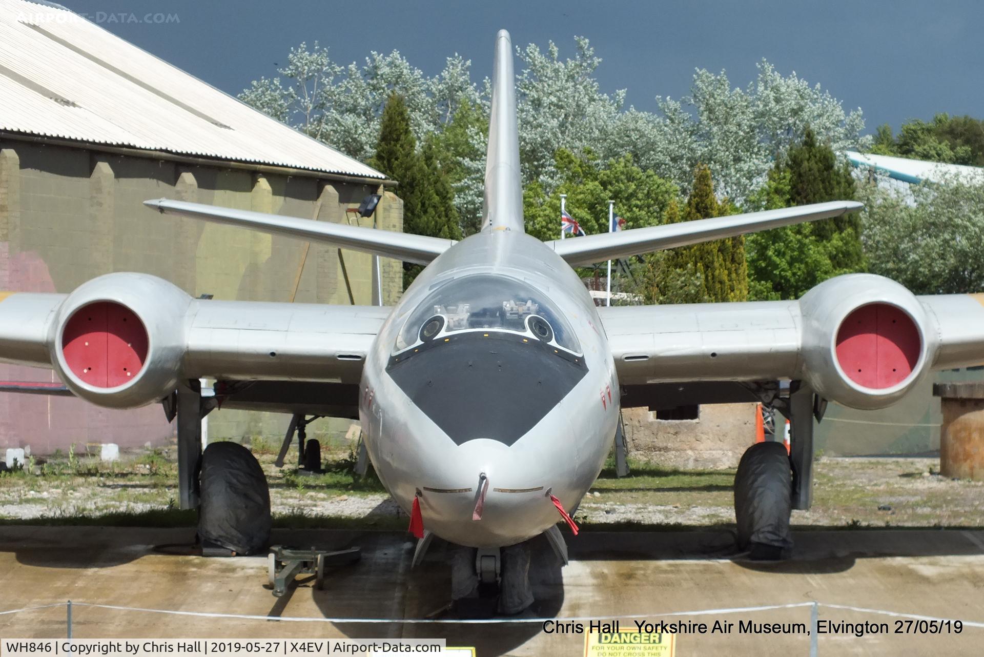 WH846, English Electric Canberra T.4 C/N EEP71290, Yorkshire Air Museum, Elvington