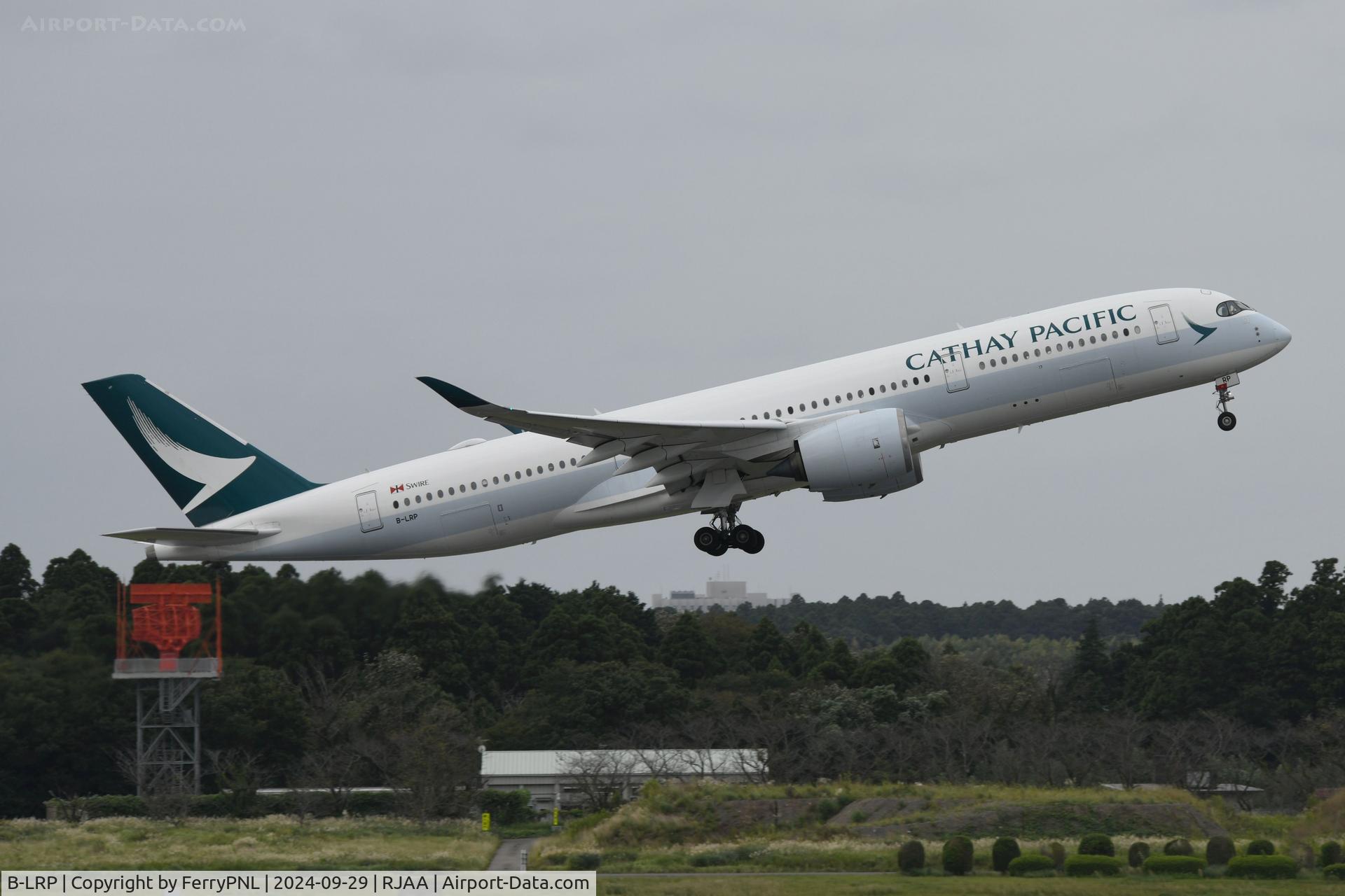 B-LRP, 2017 Airbus A350-941 C/N 101, Cathay A359 taking-off from NRT