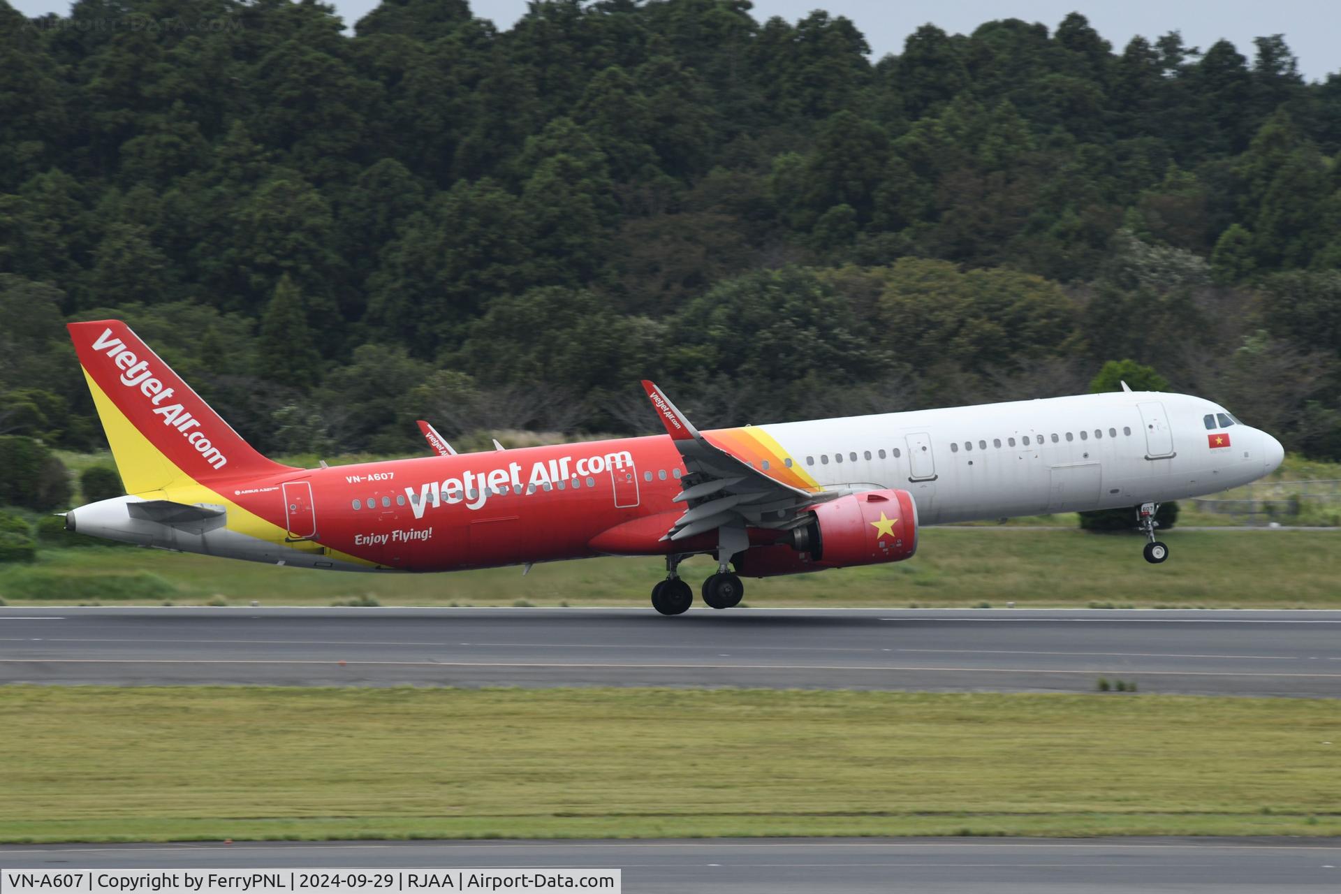 VN-A607, 2019 Airbus A321-271N C/N 8790, Vietjet A321 rotating