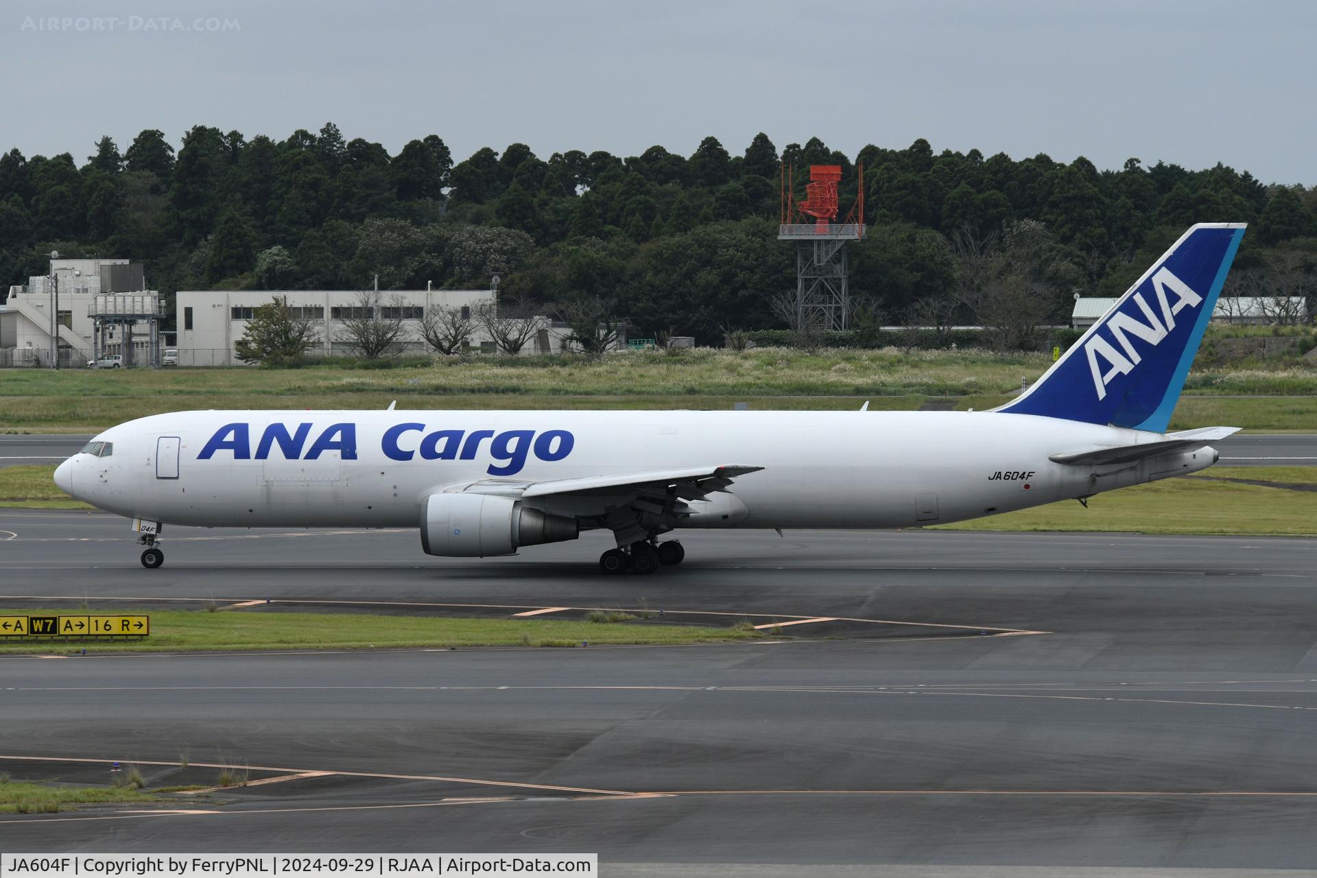 JA604F, 2006 Boeing 767-381F C/N 35709, ANA Cargo B763F taxying for departure