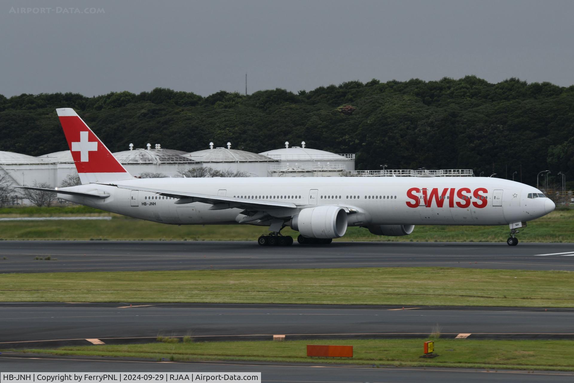 HB-JNH, 2017 Boeing 777-300/ER C/N 62753, Arrival of Swiss B773