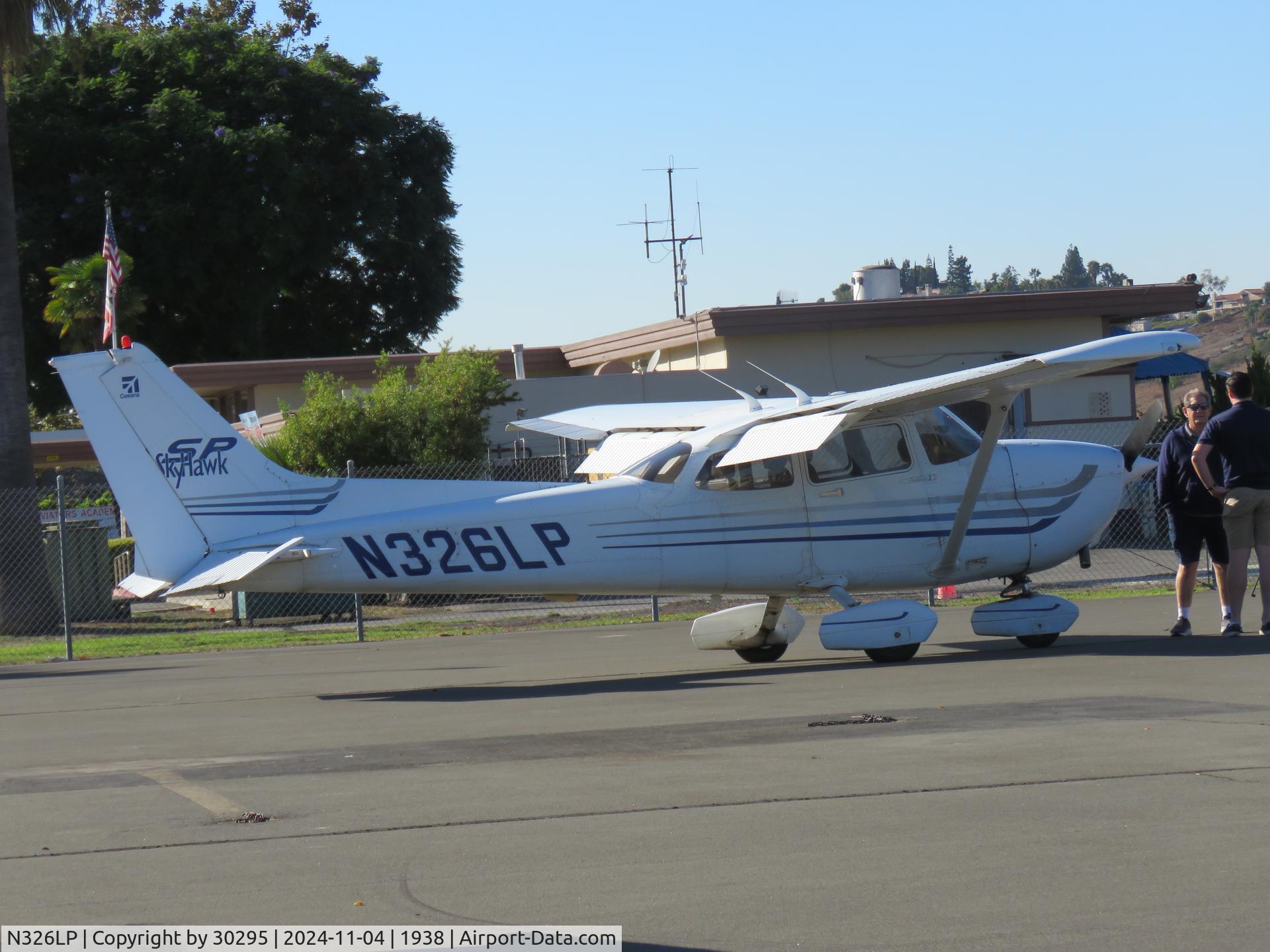N326LP, 2003 Cessna 172S C/N 172S9326, Stopped
