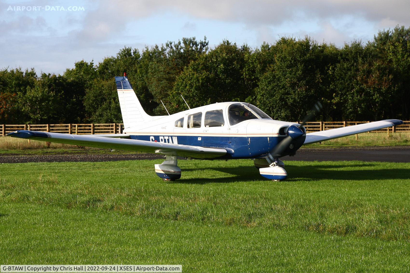 G-BTAW, 1986 Piper PA-28-161 C/N 28-8616031, Eshott