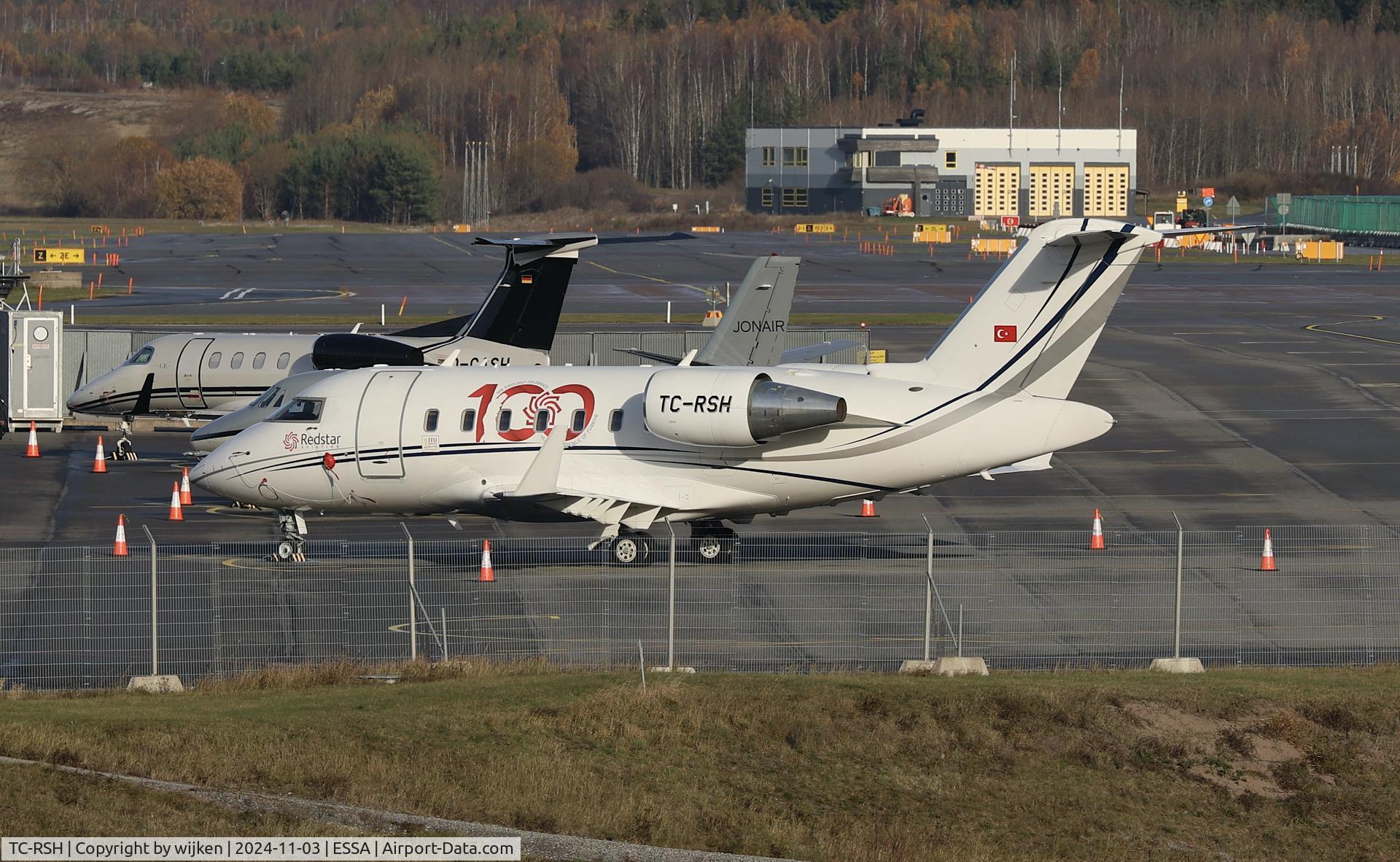 TC-RSH, 2007 Bombardier Challenger 605 (CL-600-2B16) C/N 5726, Ramp S