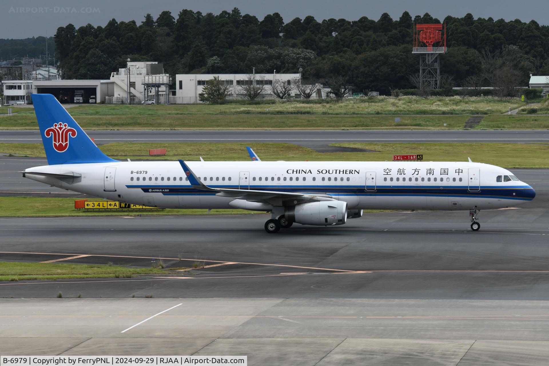 B-6979, 2013 Airbus A321-231 C/N 5655, Arrival of China Southern A321