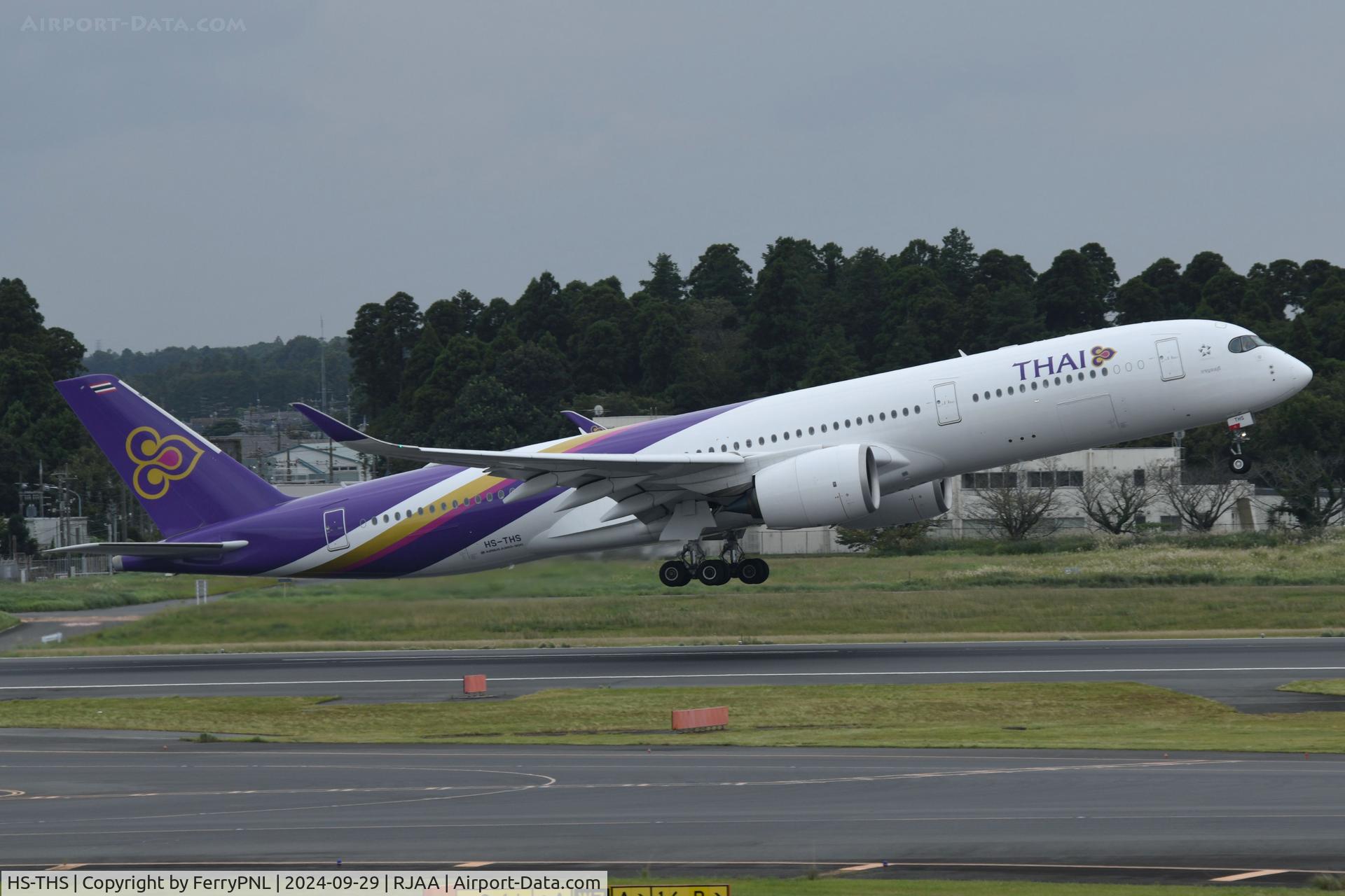 HS-THS, 2018 Airbus A350-941 C/N 235, Thai A359 lifting-off