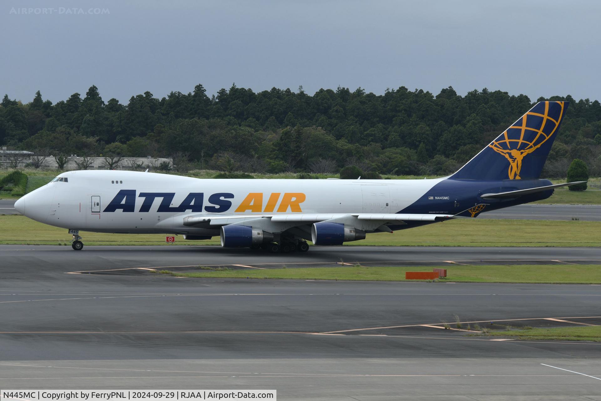 N445MC, 2003 Boeing 747-4B5ERF C/N 33515, Atlas B744F taxying for departure