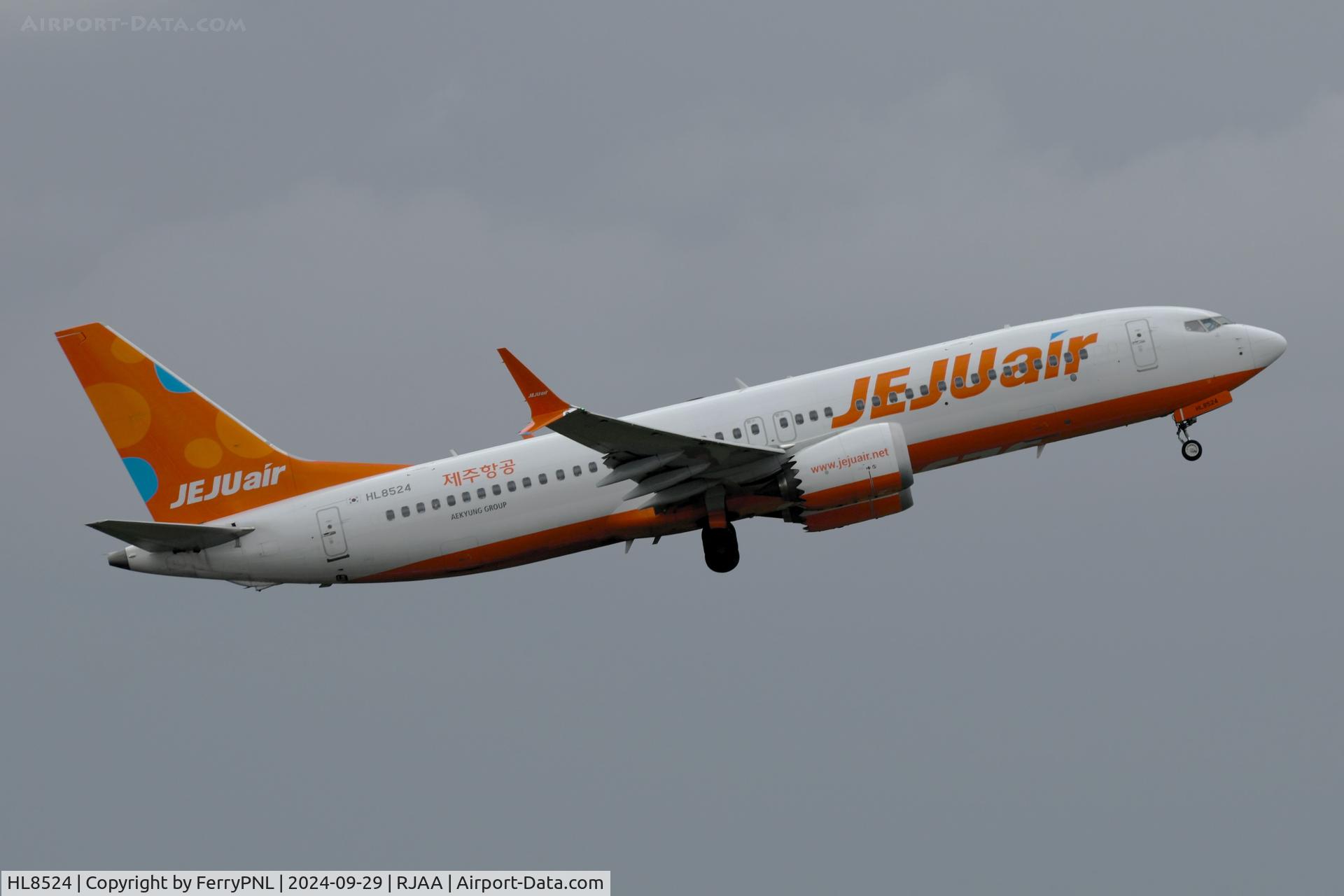 HL8524, 2023 Boeing 737-8 MAX C/N 66539, Jeju-air B738M taking-off
