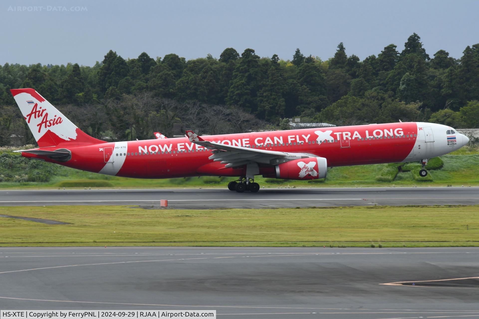 HS-XTE, 2015 Airbus A330-343 C/N 1619, AirAsia A333 rotating on departure
