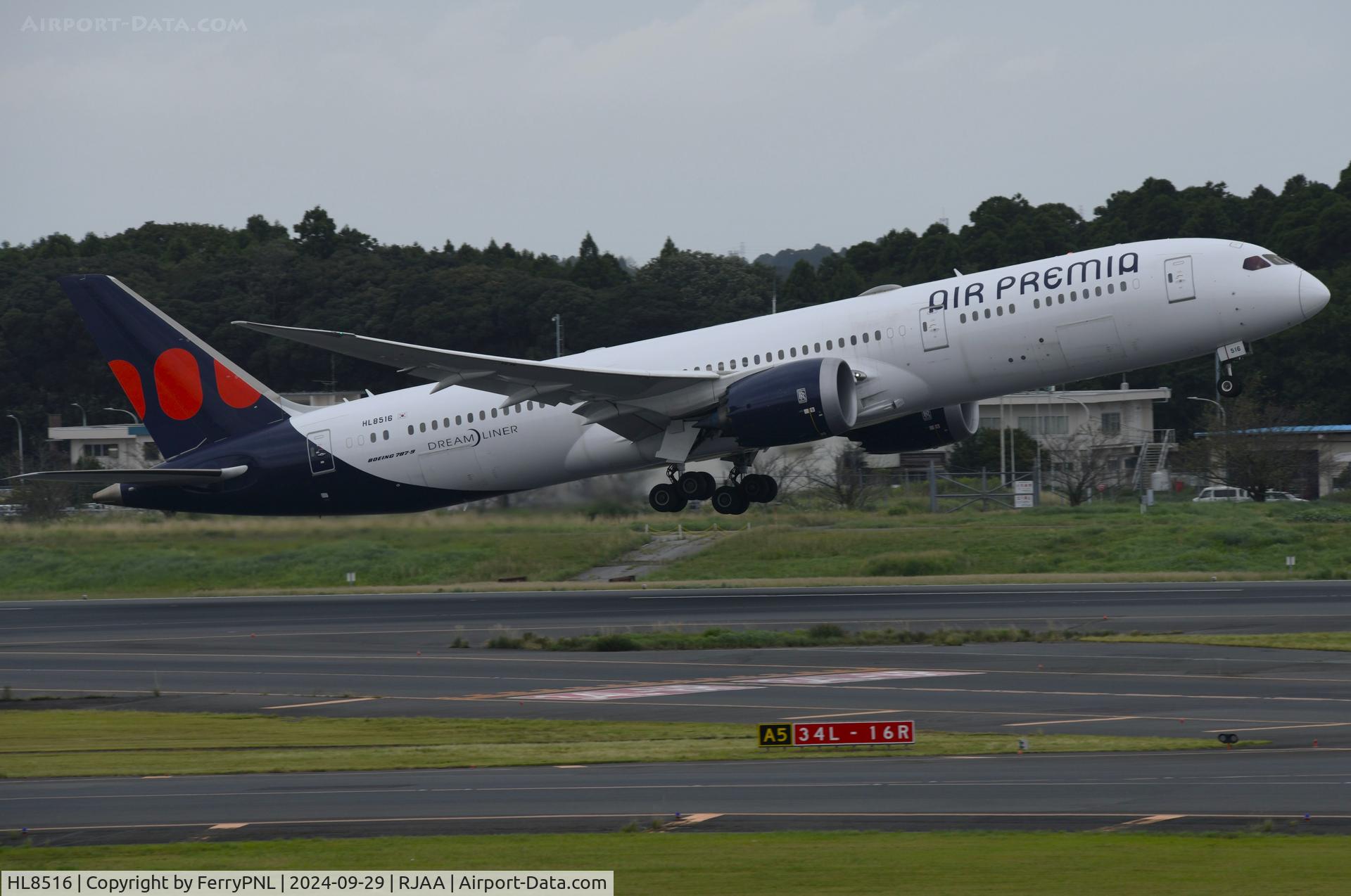 HL8516, 2018 Boeing 787-9 Dreamliner C/N 63315, Air Premia lifting-off for ICN