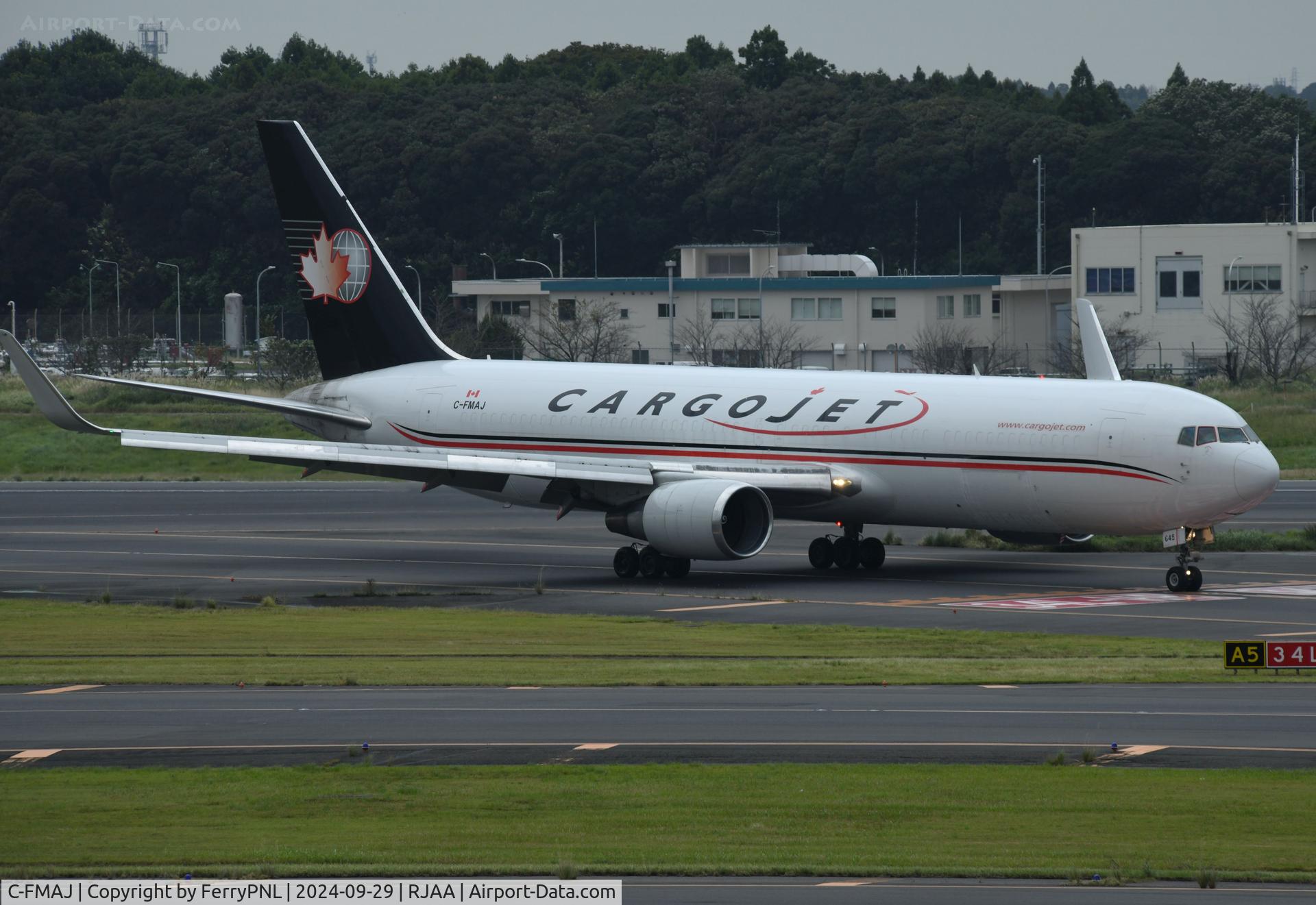 C-FMAJ, 1988 Boeing 767-323ER(BDSF)(WL) C/N 24040, Cargojet B763F vacating the runway