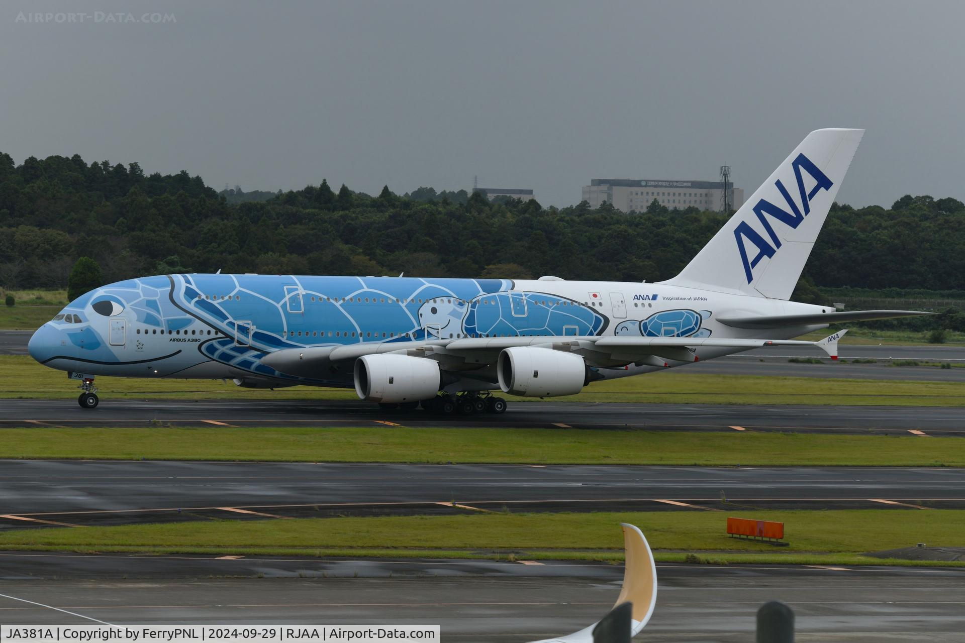 JA381A, 2018 Airbus A380-841 C/N 262, ANA A388 in blue arriving