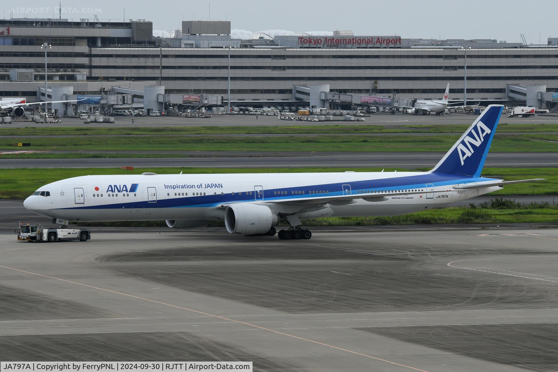 JA797A, 2019 Boeing 777-381/ER C/N 61516, ANA B773 under tow to its gate