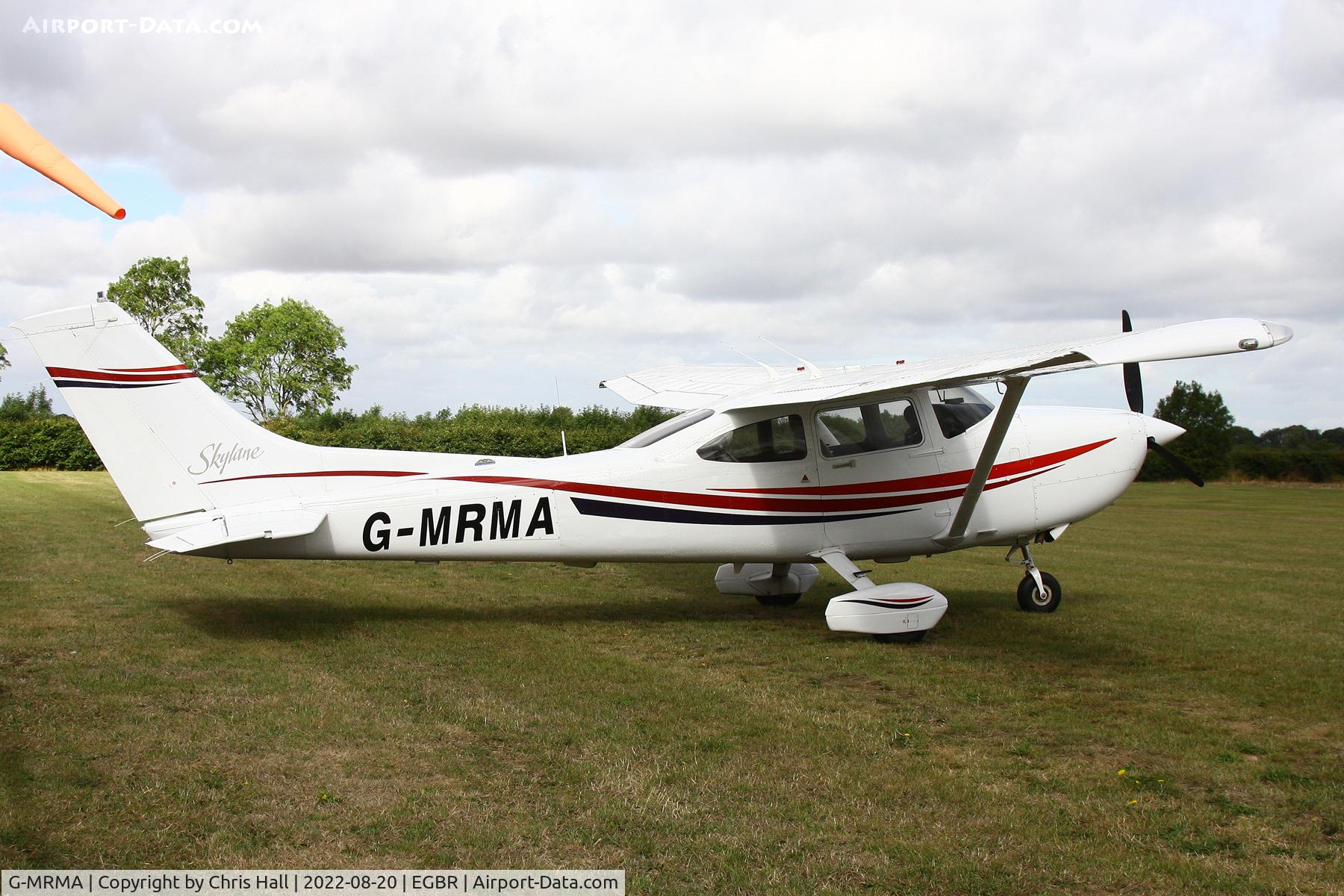 G-MRMA, 1999 Cessna 182S Skylane C/N 18280571, Breighton