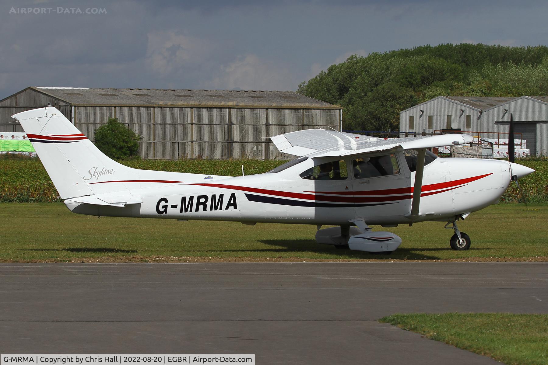 G-MRMA, 1999 Cessna 182S Skylane C/N 18280571, Breighton